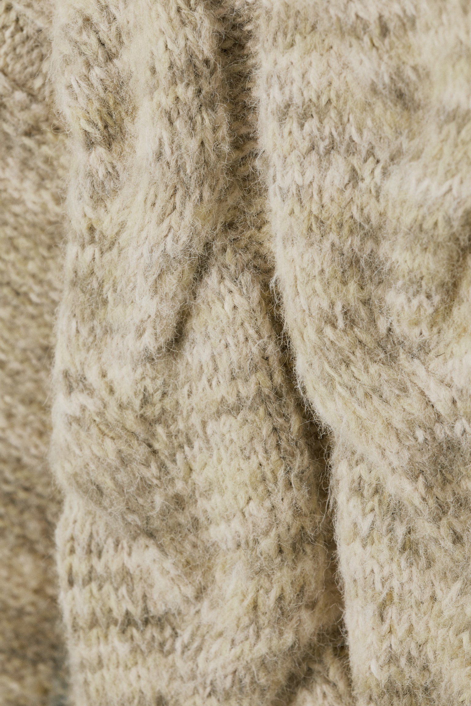 Grob gestrickter Zopfpullover - Staubgelb meliert/Hellrosa meliert - 4