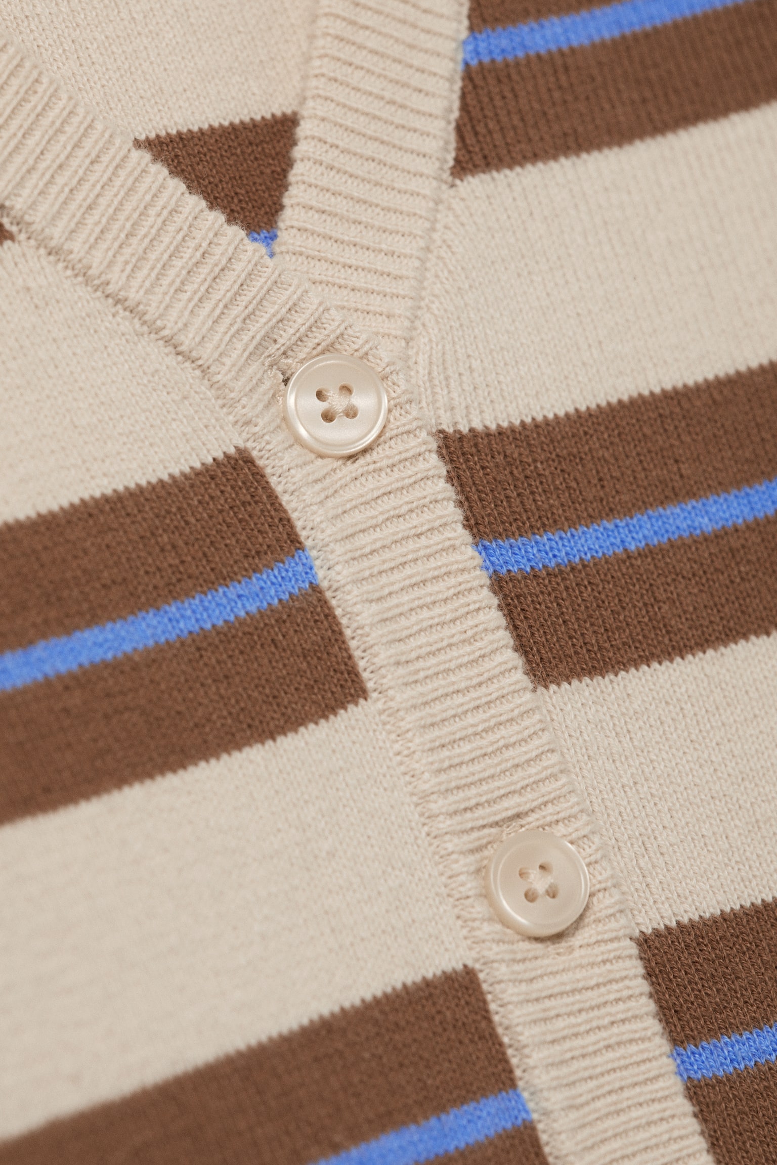 Kort stickad v-ringad cardigan - Randig Brun/Gråmelerad - 4