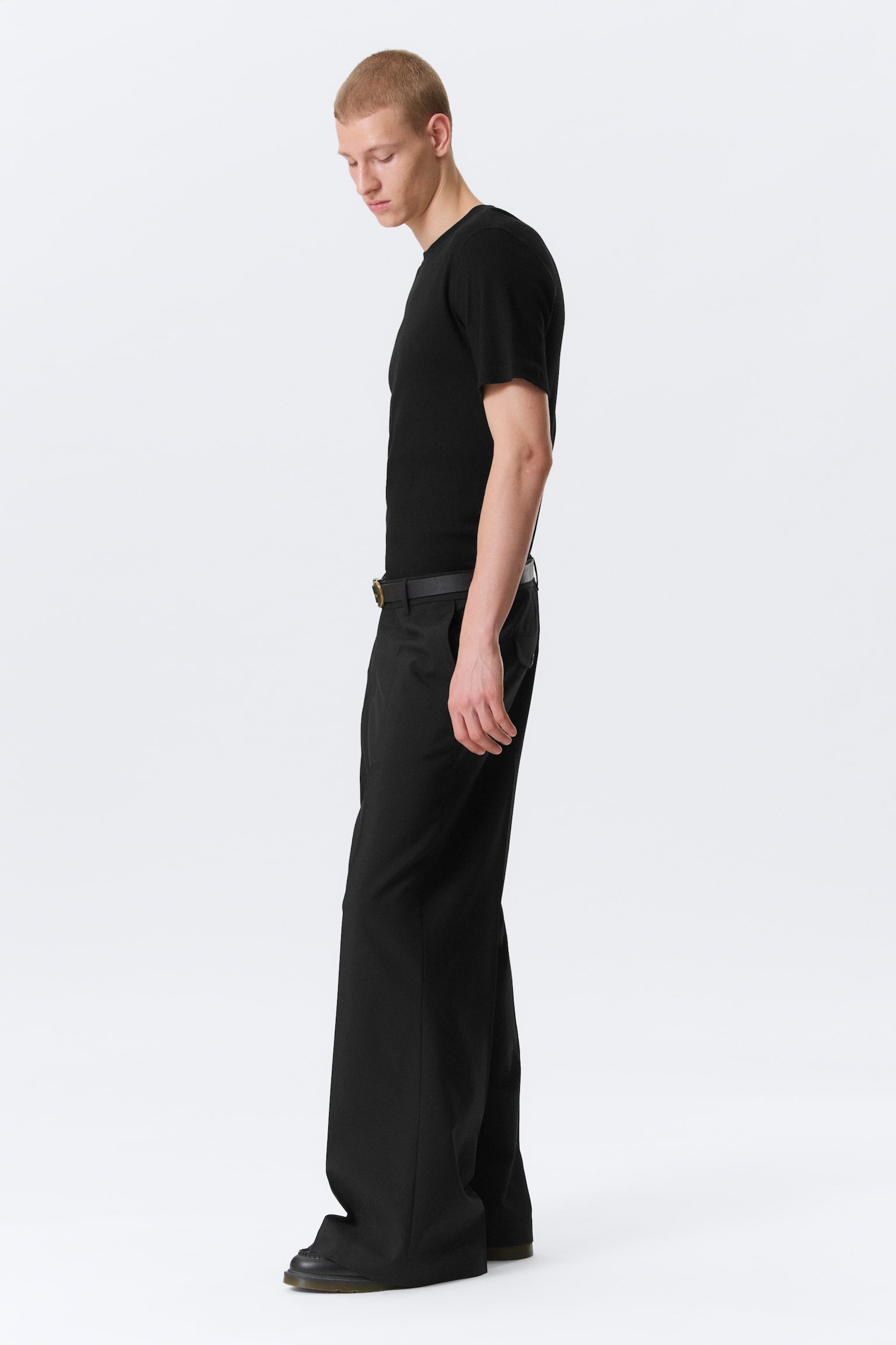 Spodnie garniturowe Moe Relaxed Low Rise Bootcut Leg - Czarny - 3