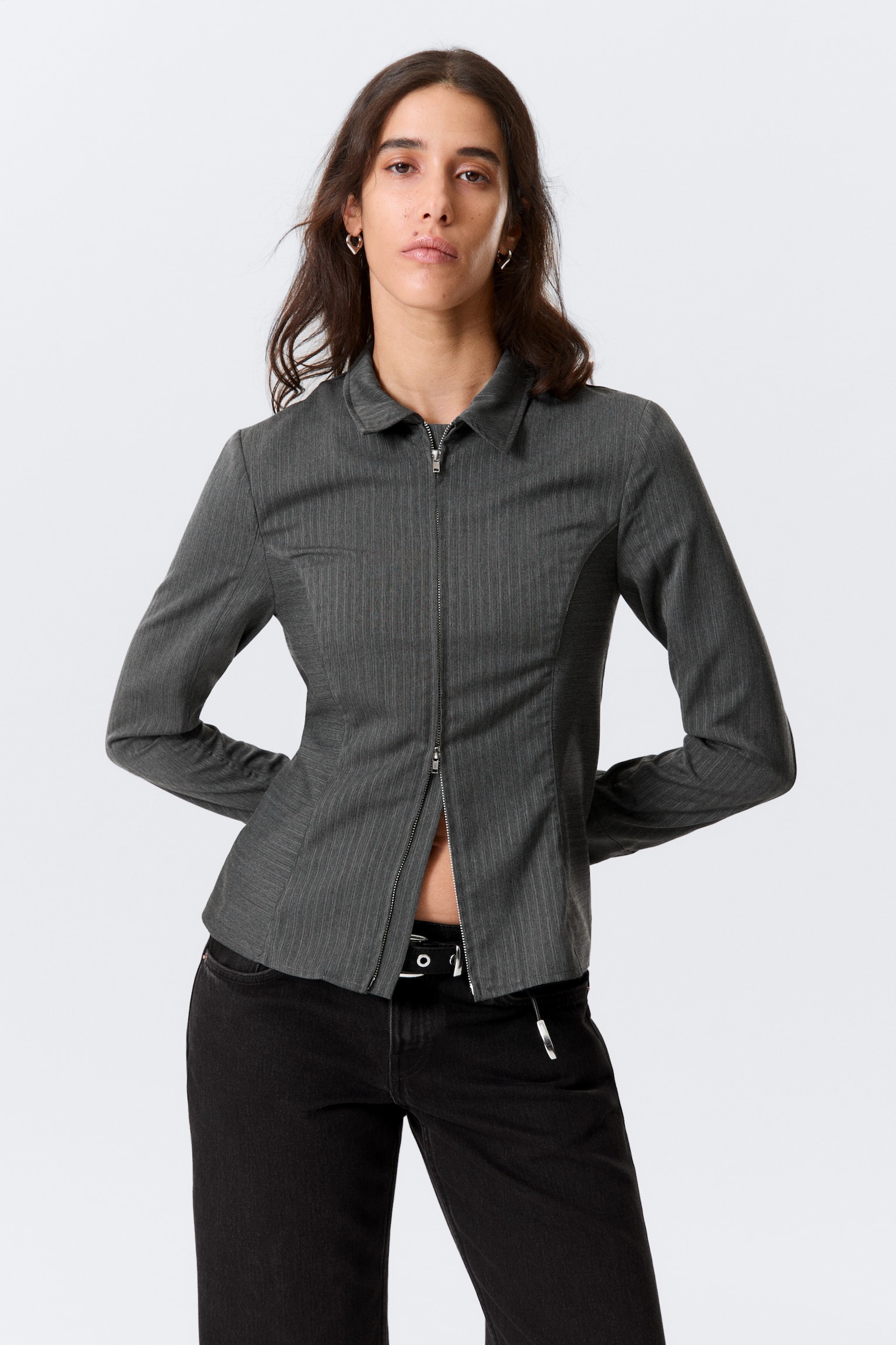 Camicia aderente con zip - Grigio scuro mélange a righe/Bianco - 1