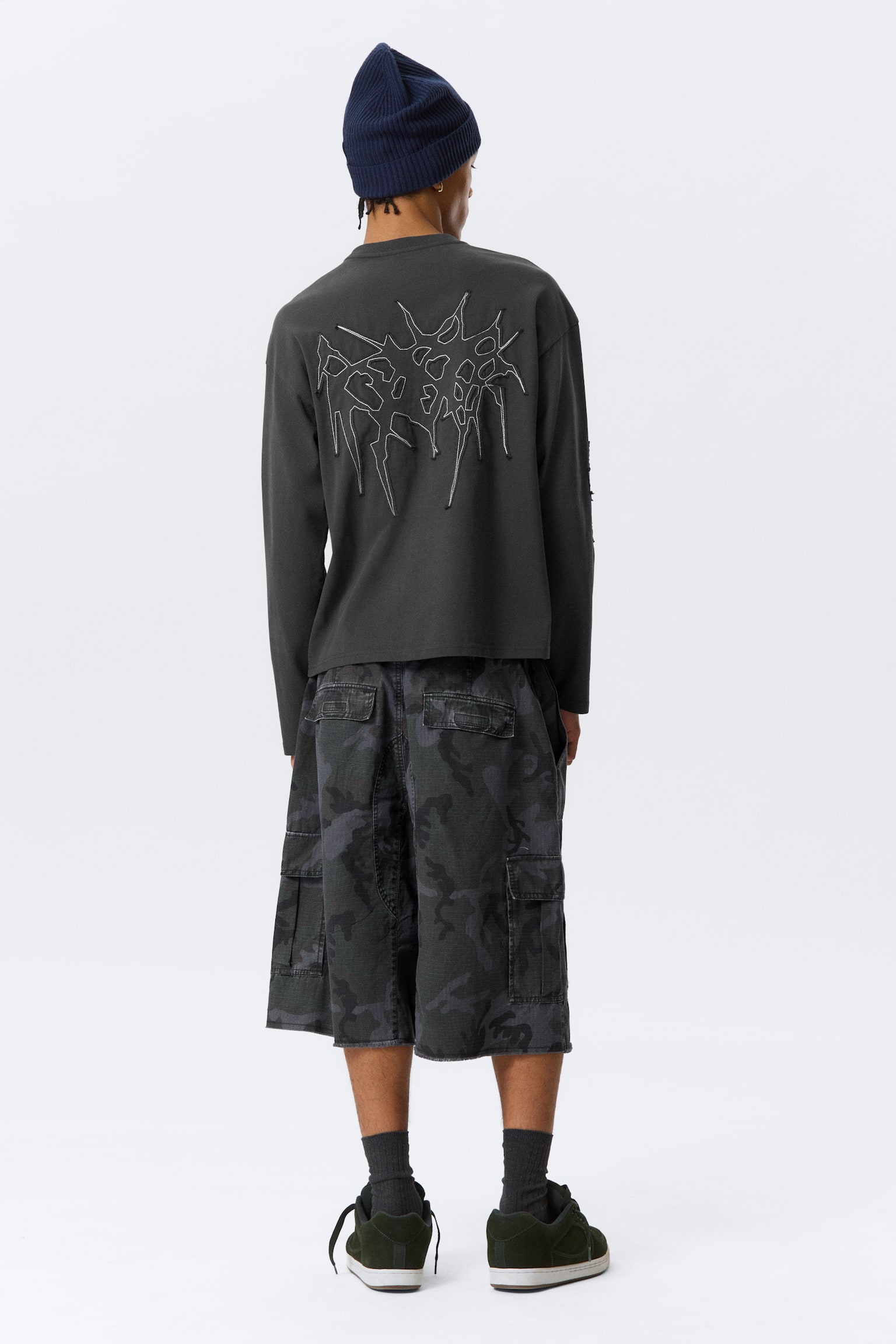 T-shirt Great boxy a maniche lunghe con grafica - Dark Grey - Tristar/Grigio scuro - Air Flame/Bianco - Skeleton Angel/Black - Midnight Nightmare/Bianco - Angry Panthers - 7