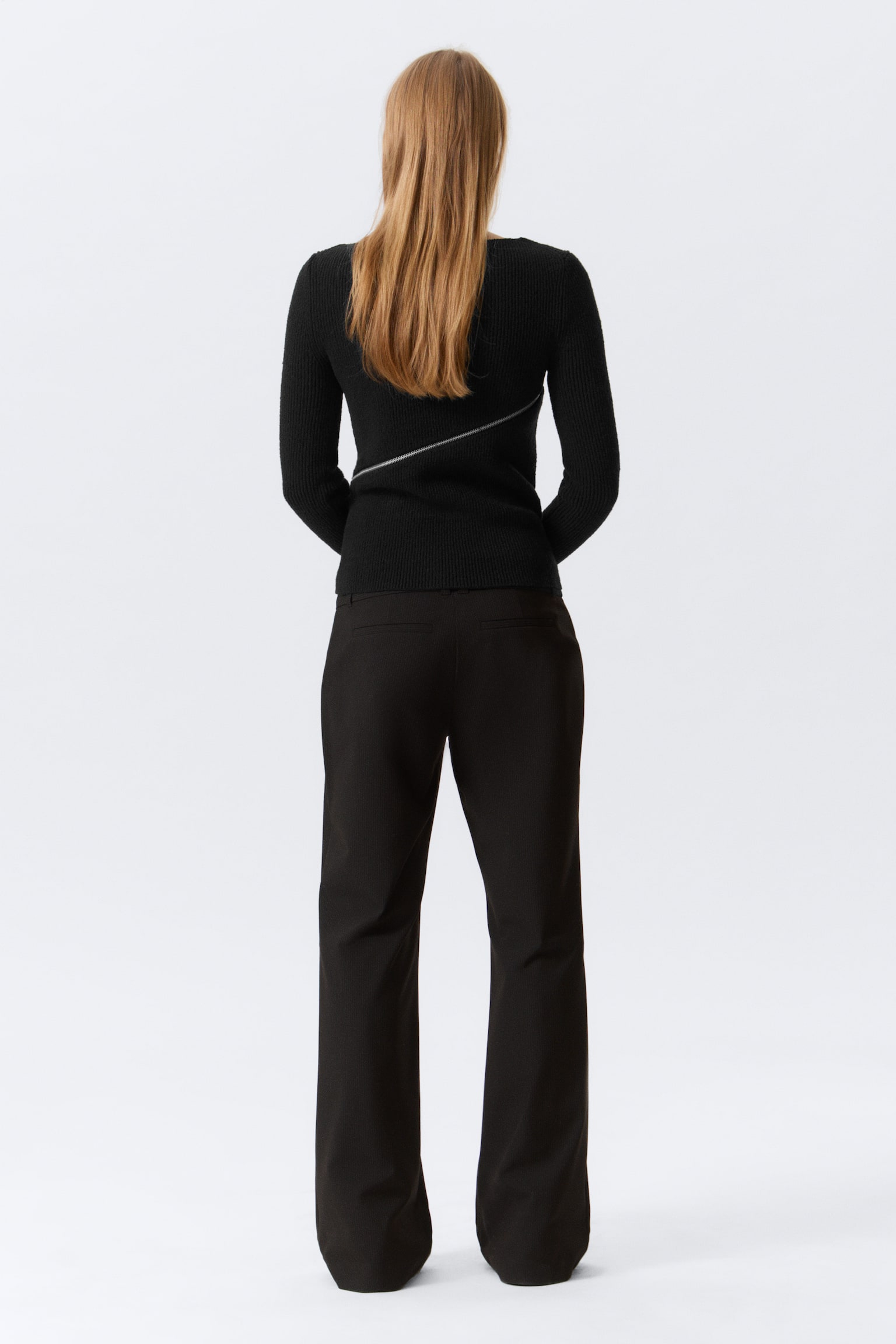 Ausgestellte Anzughose mit niedrigem Bund - Schwarz mit Nadelstreifen/Schwarz/Dunkelgrau meliert - 7