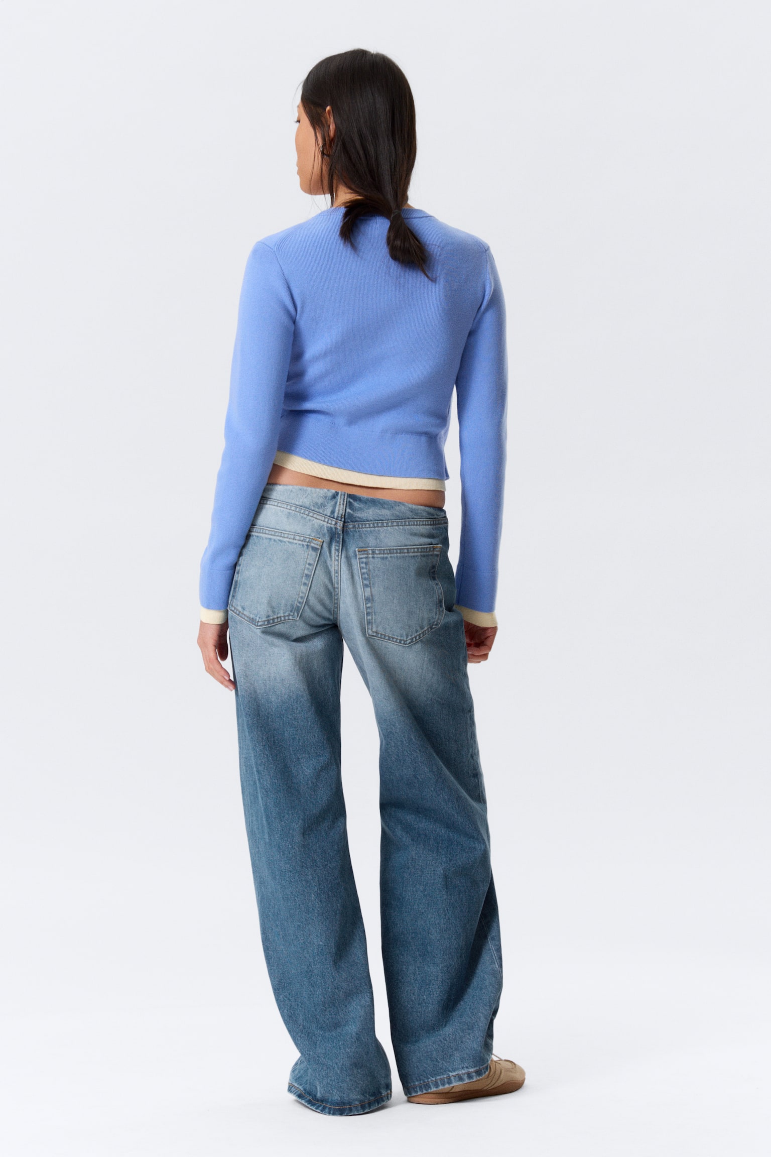 Strikket cardigan med v-hals i to lag - Blå/Off-white - 3