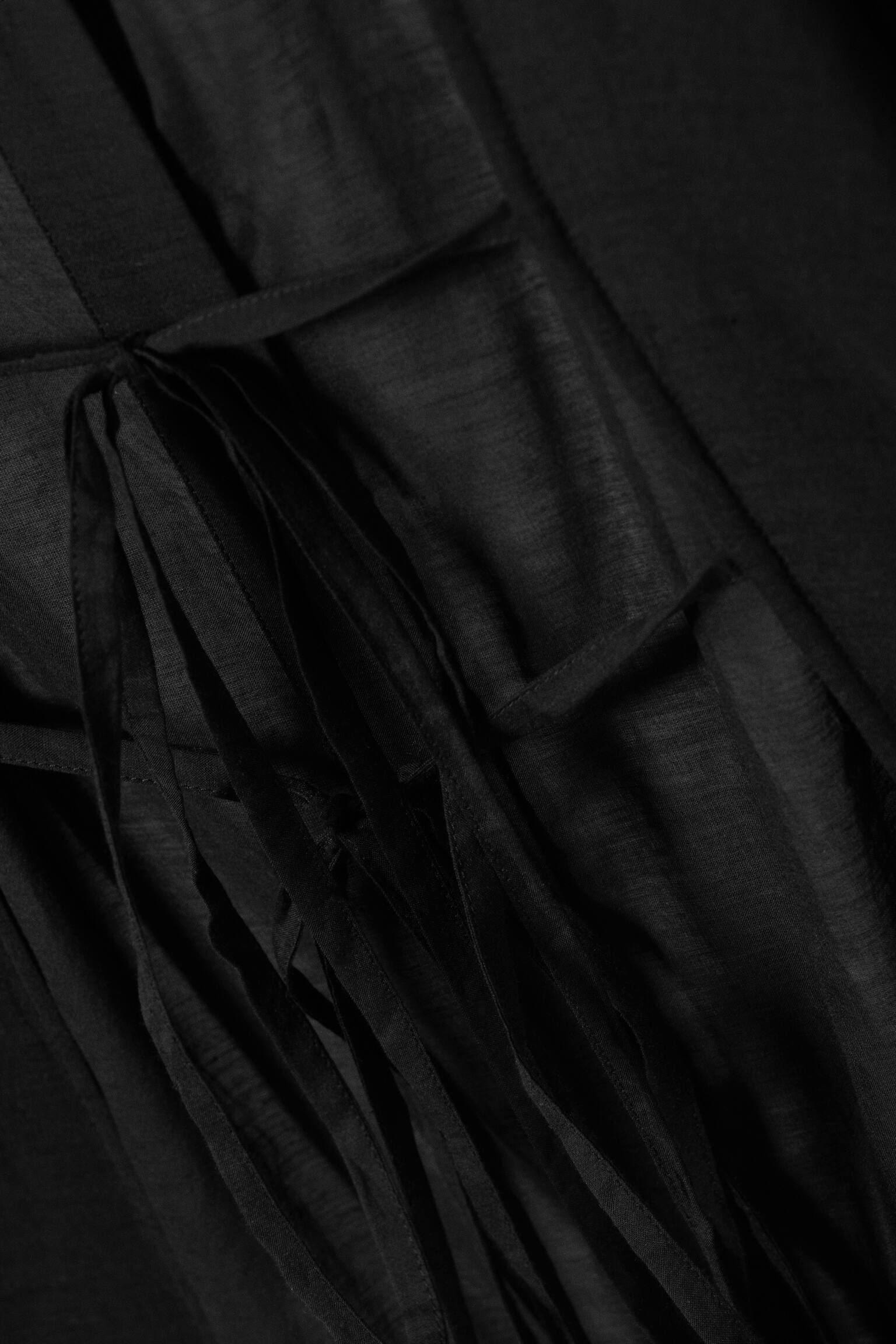 Camicia con maniche lunghe e schiena scoperta - Nero/Grigio polvere - 4