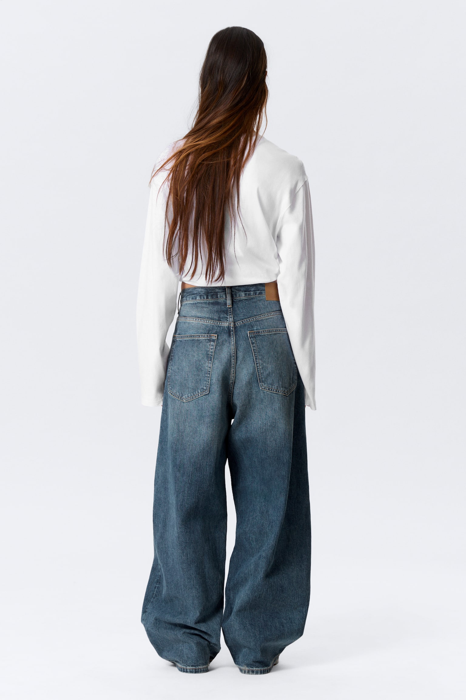 Astro Mid Waist Loose Baggy Leg Unisex Jeans - Blue Hymn - Mellanblå/Kimberley Blue - Ljusblå/Chelsea Black - Svart/Blue Rinse - Mörkblå/Tuned Black - Svart/Blue Stream - Mellanblå/Black Rinse - Svart/Board Blue - Mellanblå/Arizona Blue - Mellanblå/Mine Grey - Grå - 3