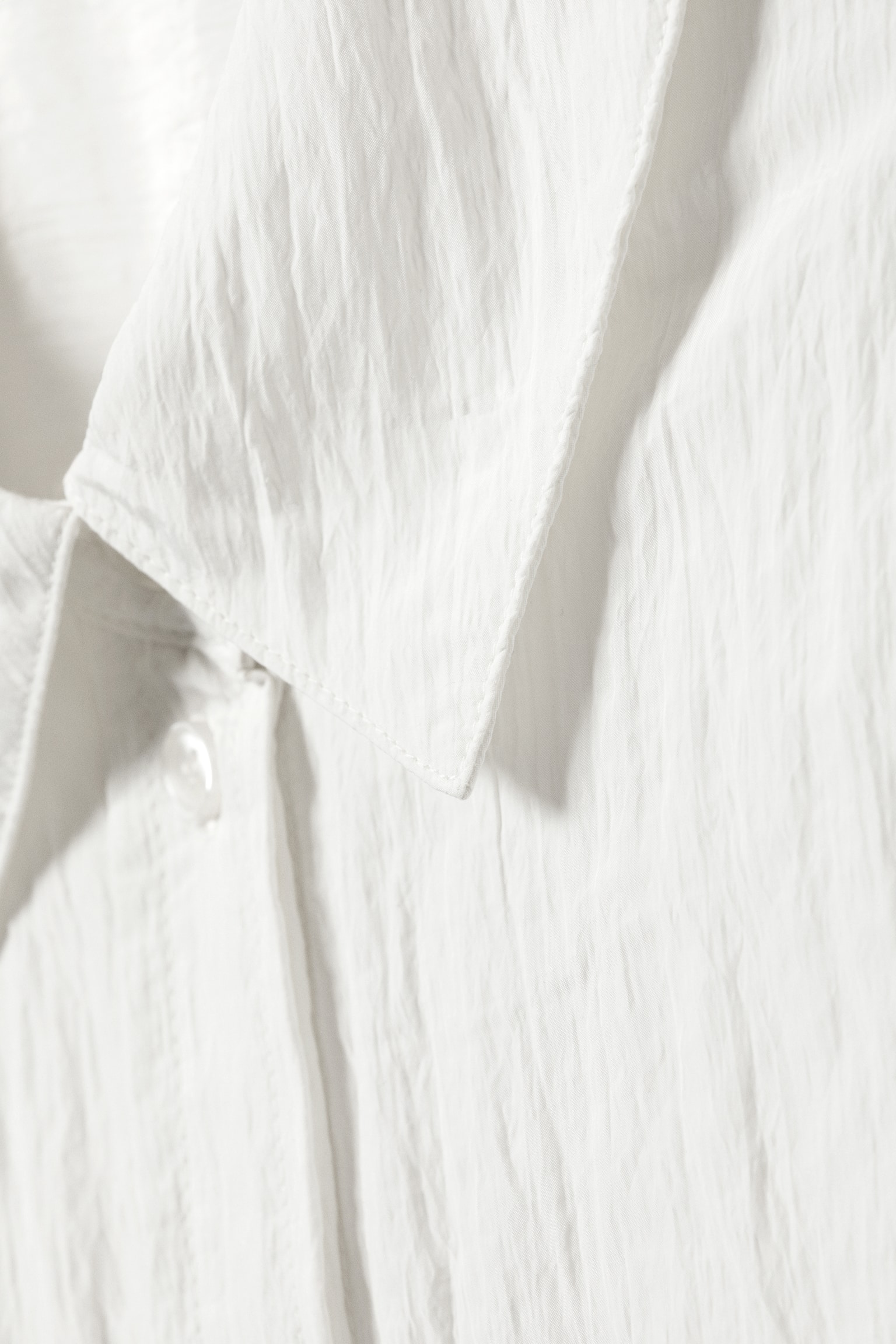 Figurbetontes Hemd mit geraffter Taille - Weiß/Gelber Blumenprint - 3