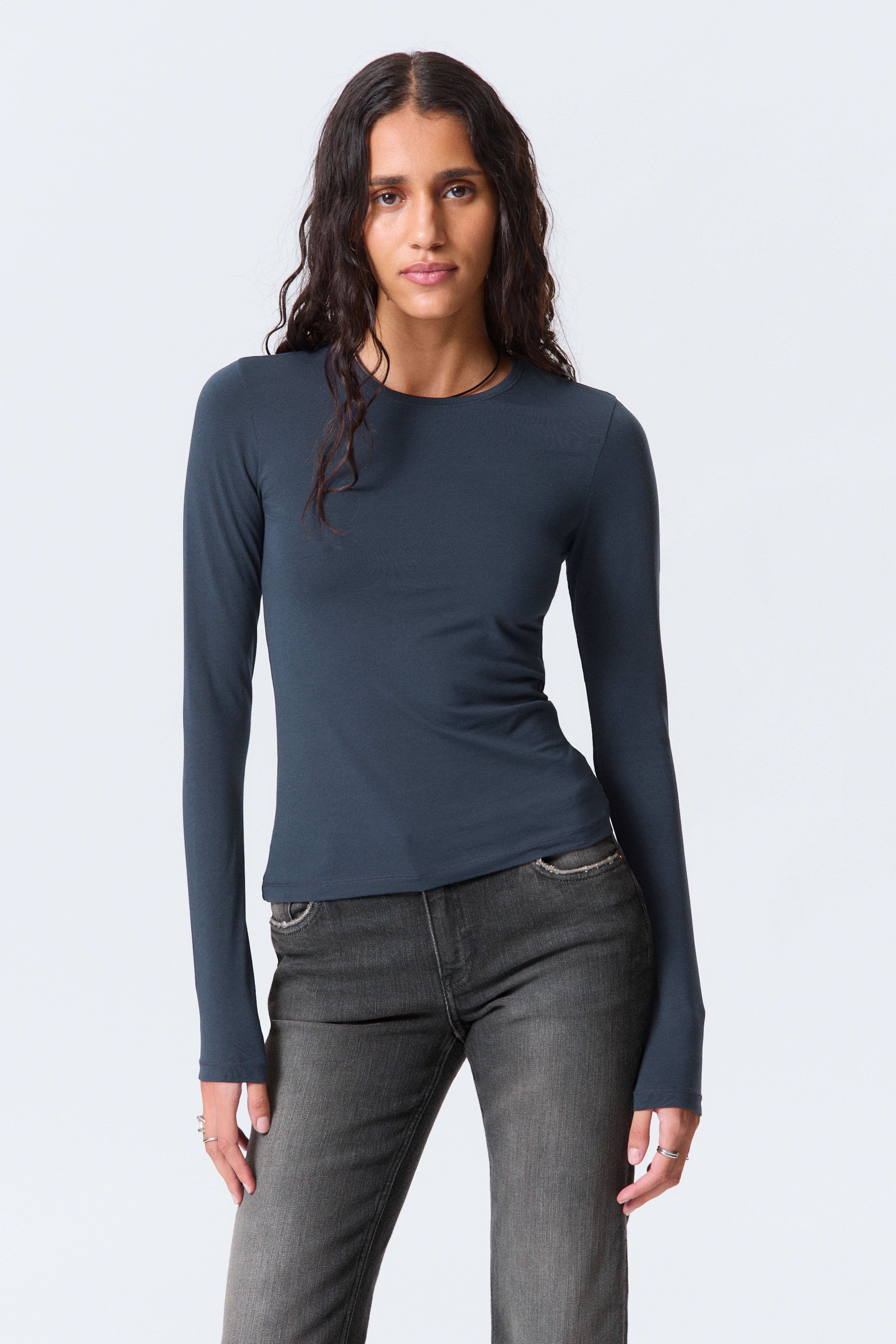 Slim Fitted Long Sleeve - Dark Dusty Blue/Dark Brown/White/Black/Sötét lila/Sötét khakizöld