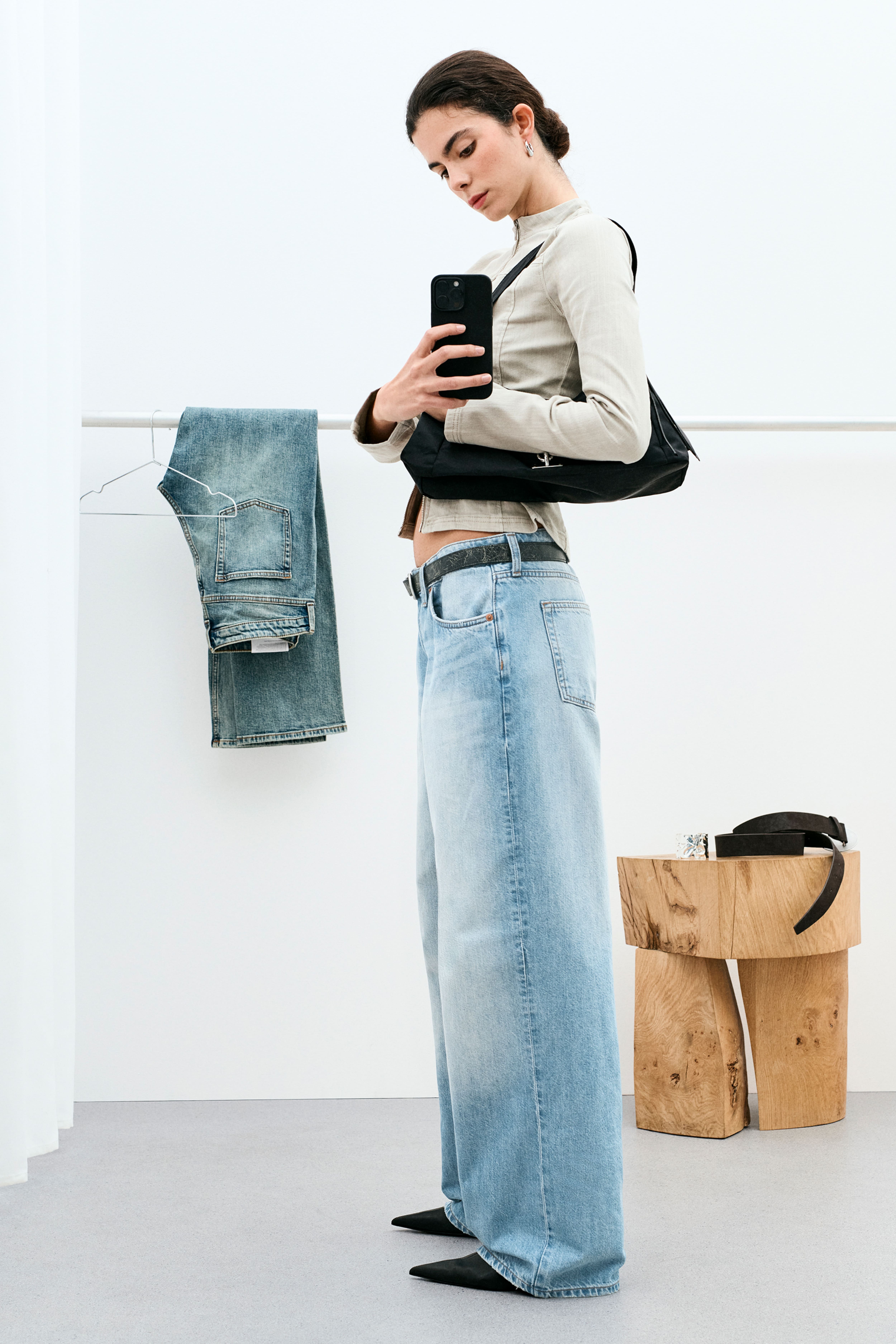 Ample lavtaljede loose jeans med vide ben - Kimberley Blue - Lys Blå/Deep Ocean Blue – mørkeblå/Gloria Blue - Medium Blue/Blue Rinse – mørkeblå/Redondo Blue - Mellemblå/Risso Black - Sort/Mine Blue – mellemblå/Ink Black – sort/Redondo Black - Sort/Baltic Blue – mørkeblå/Mine Grey – mørkegrå/Mine Blue – mellemblå/Blue Stream – mellemblå/Lip Blue – lyseblå