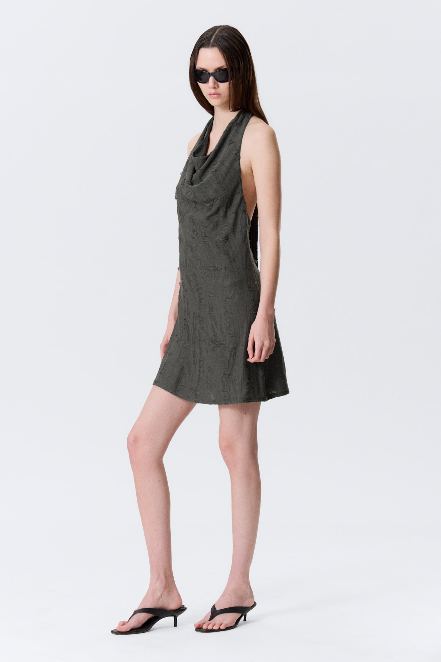 Mini-robe dos nu en jacquard à col bénitier - Gris foncé - 6