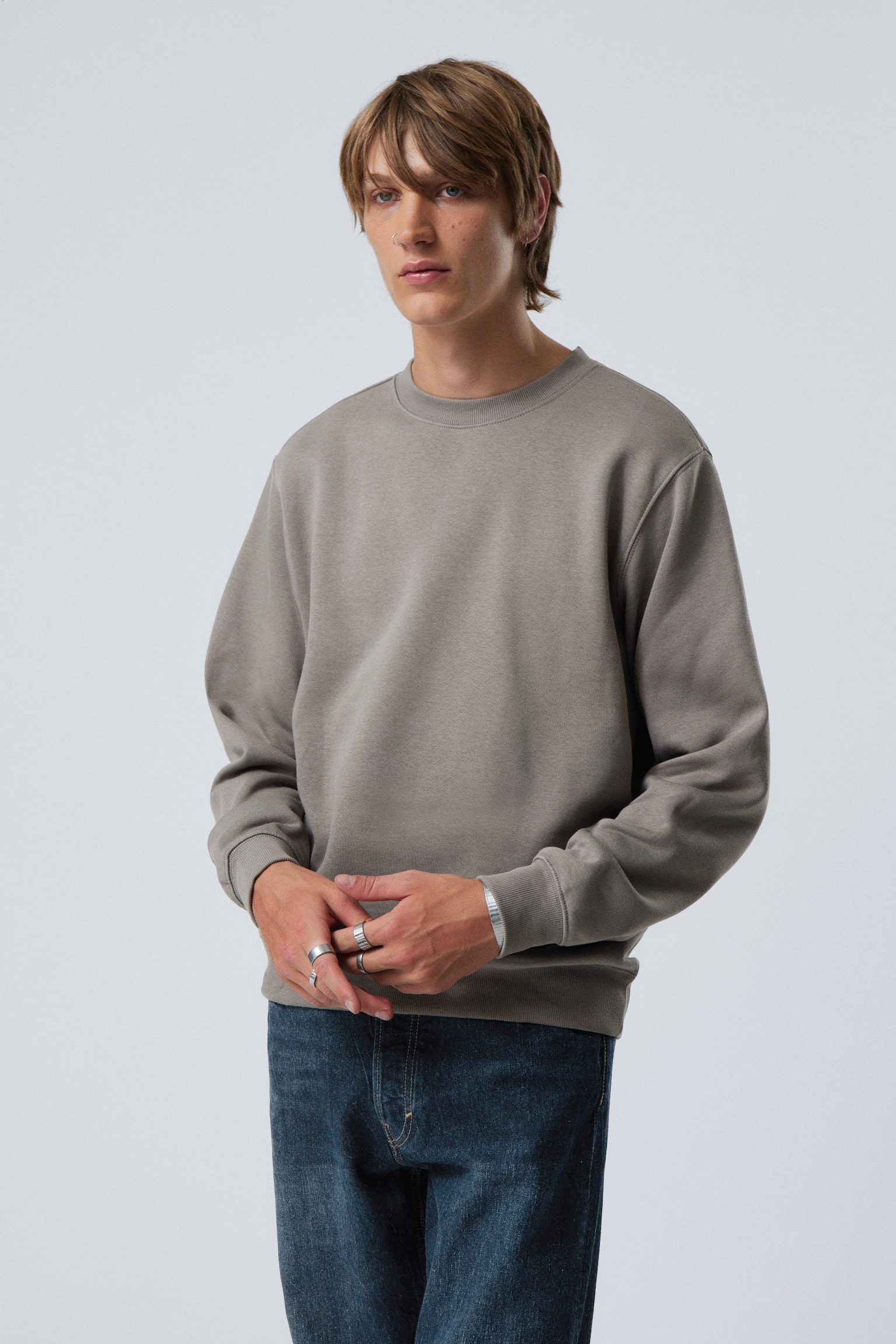 Standard Sweatshirt - Dusty Grey/Light Khaki Green/Black/Navy/Grey - 1