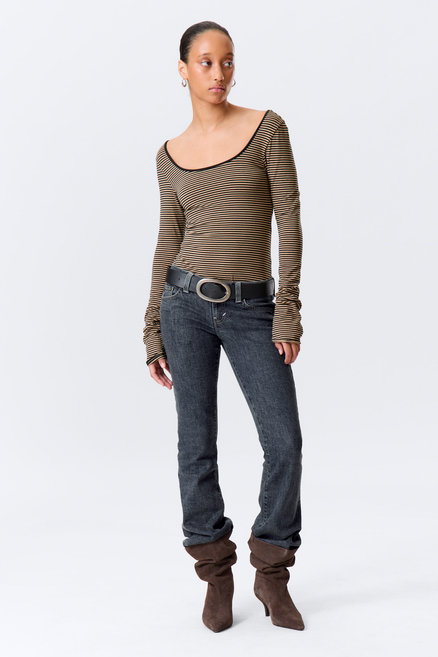 Блуза с дълъг ръкав и тясна кройка с овално деколте - Бежово/Черно райе/Светложълто/Кафяво/Светлорозово/кафяво райе/Бял/Сив меланж/Розови и бордо райета/Светложълто - Точки/Черно-бели райета - 2