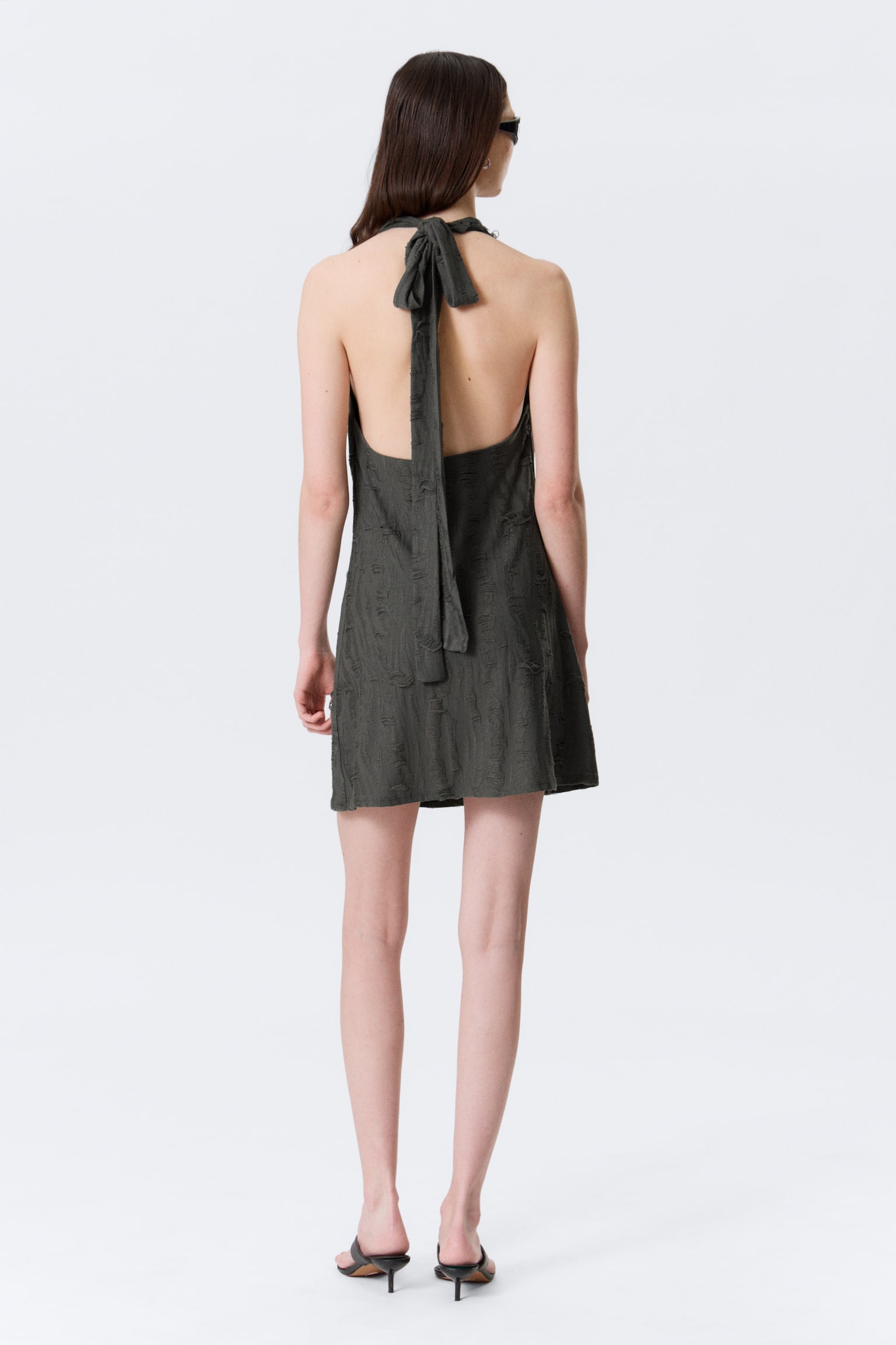Mini-robe dos nu en jacquard à col bénitier - Gris foncé - 4