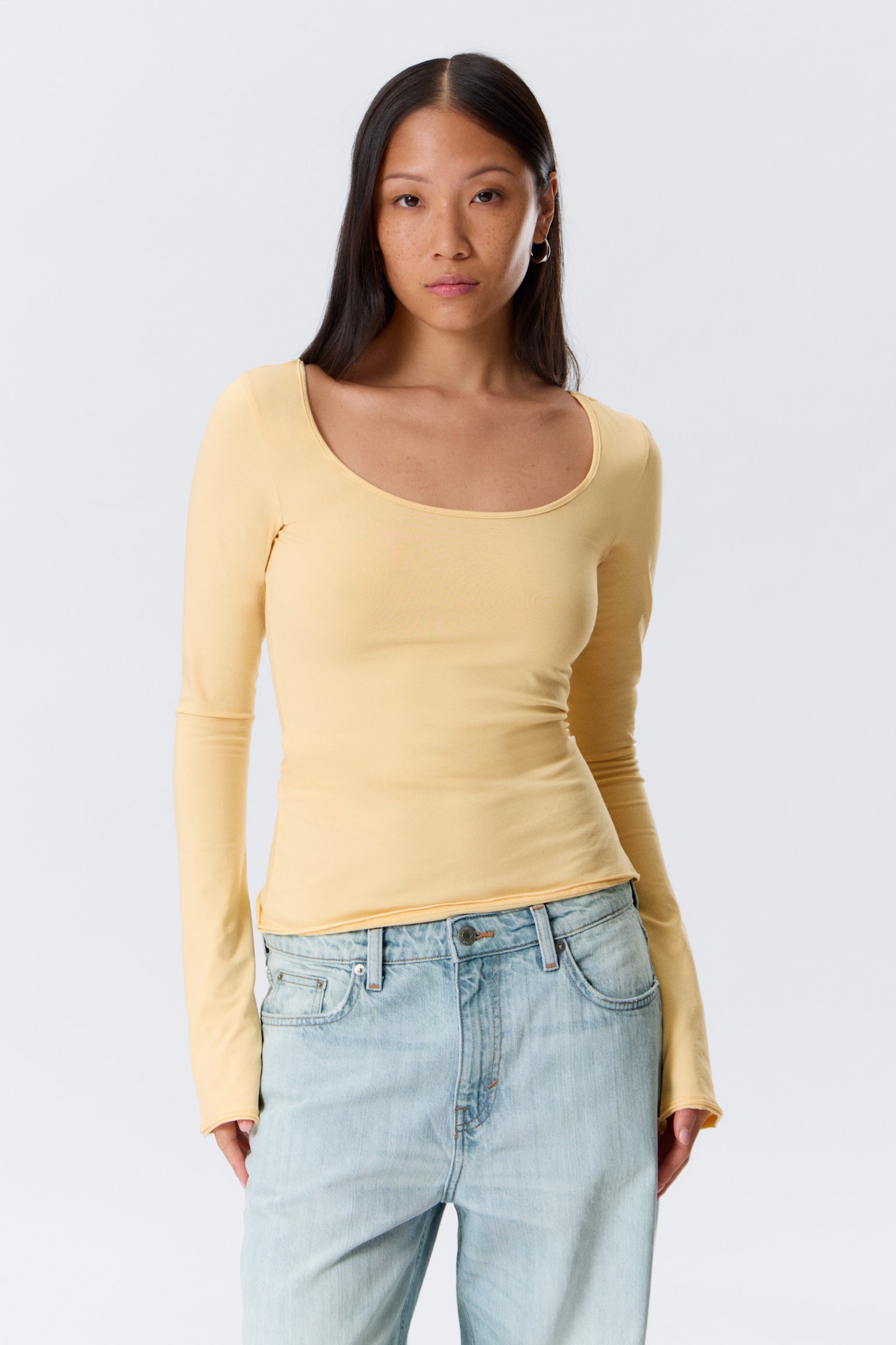 Langærmet tætsiddende top med rund hals - Lysegul/Beige/sort stribet/Brun/Lyserød/Brun Stribet/Hvid/Gråmeleret/Pink & Burgundy Stripes/Sort-hvide striber - 5