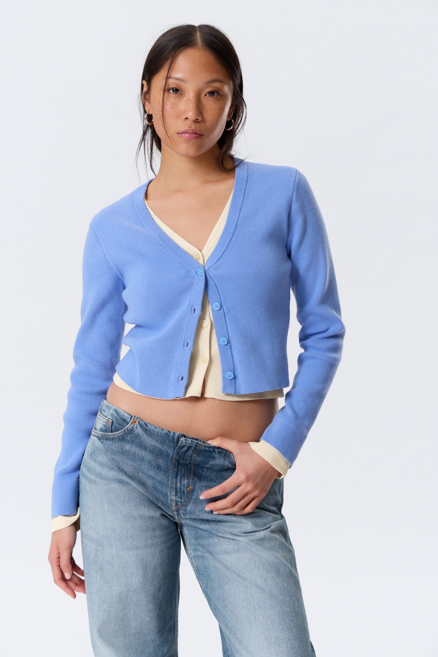 Strikket cardigan med v-hals i to lag - Blå/Off-white - 5