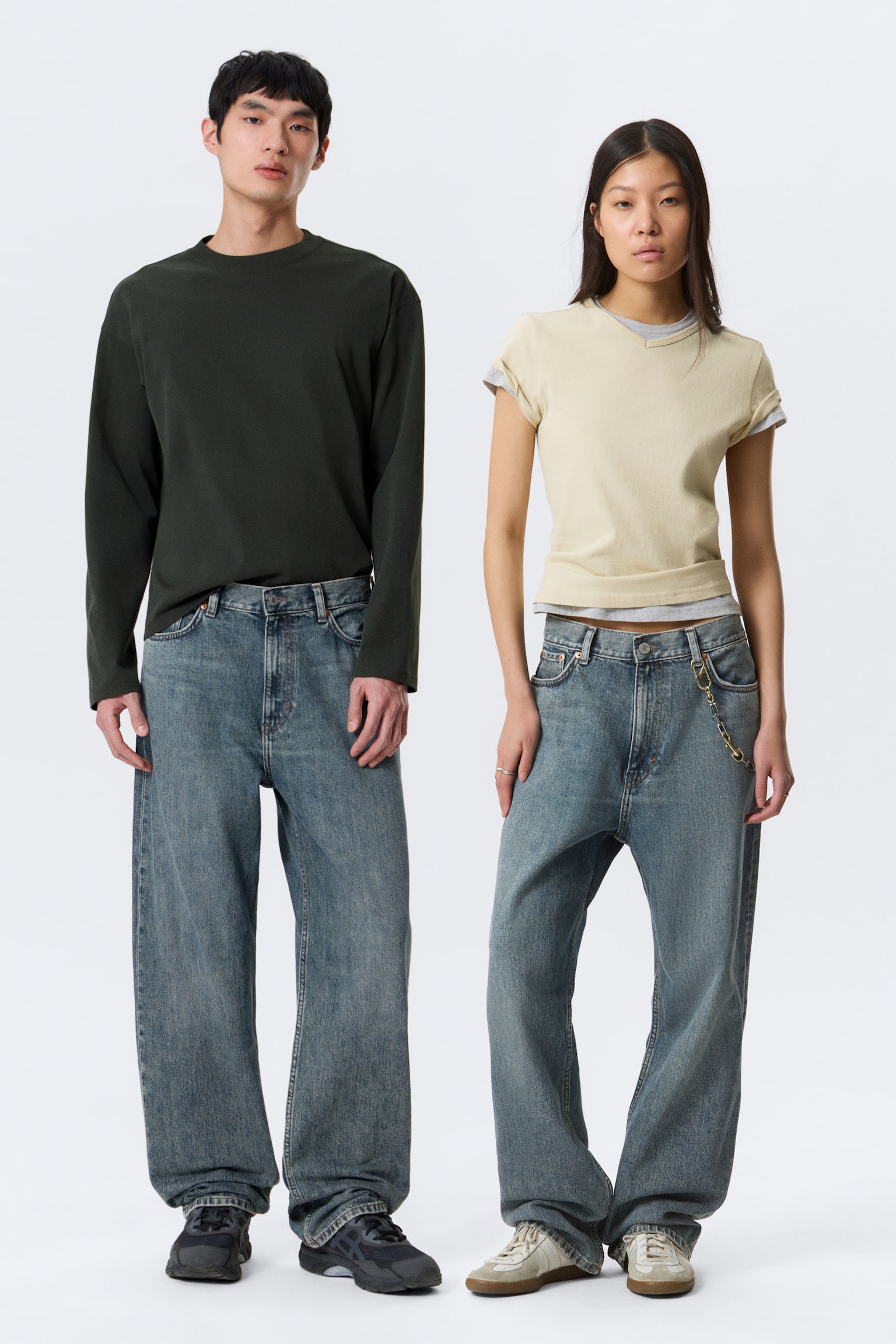 Blugi unisex Galaxy cu talie medie și croială dreaptă lejeră - Second Blue - Blue/Kimberley Blue - Light Blue/Blue Rinse - Albastru închis/Gloria Albastru - Albastru Mediu/Redondo Negru - Negru/Tuned Black - Black/2000 Albastru - Albastru Mediu/Albastru Port - Albastru Deschis/90s Blue - Albastru Mediu/Albastru Oceanic - Albastru Închis/Canyon Grey - Medium Grey/Blue Fade - Medium Blue - 1