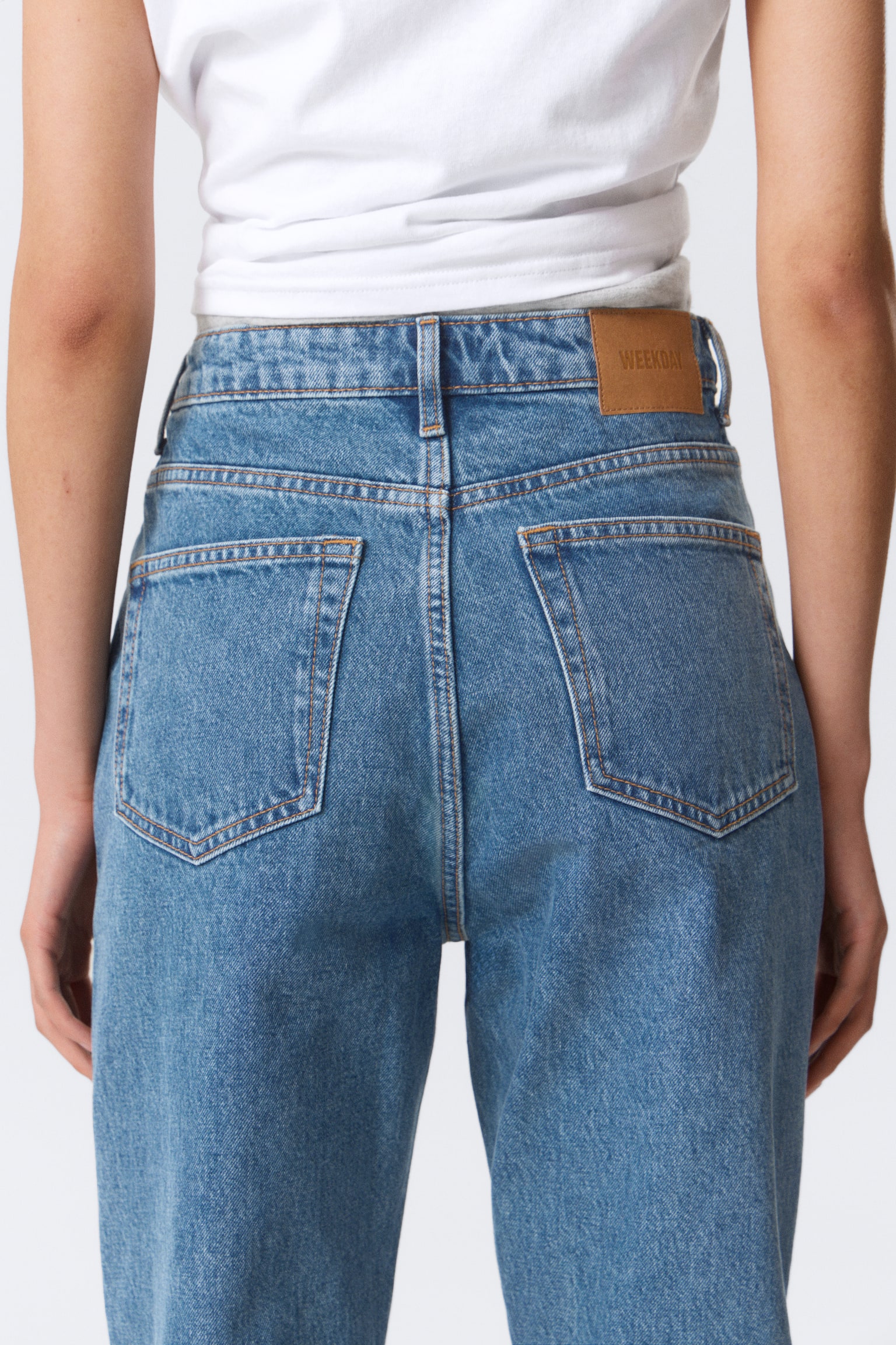 Rowe Super High Waisted Regular Straight Leg Jeans - 90s Blue - Medium Blue/Angel Blue - Dark Blue/Port Blue - Light Blue/Echo Black - Black - 7