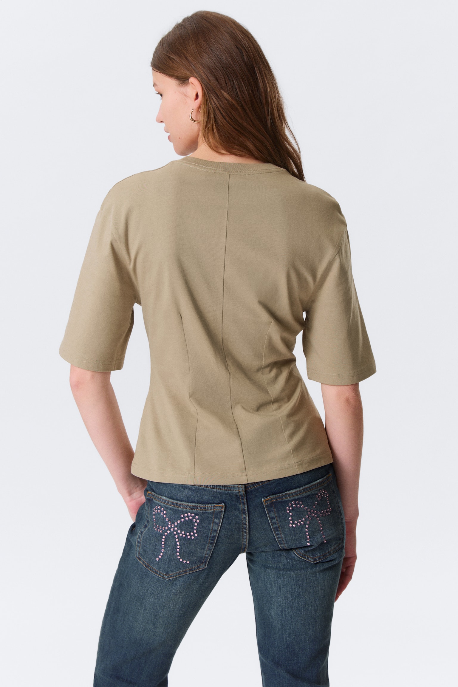 Karcsúsított, varrásos részletű póló - Világos khaki zöld/Világos rózsaszín/Fehér - 6