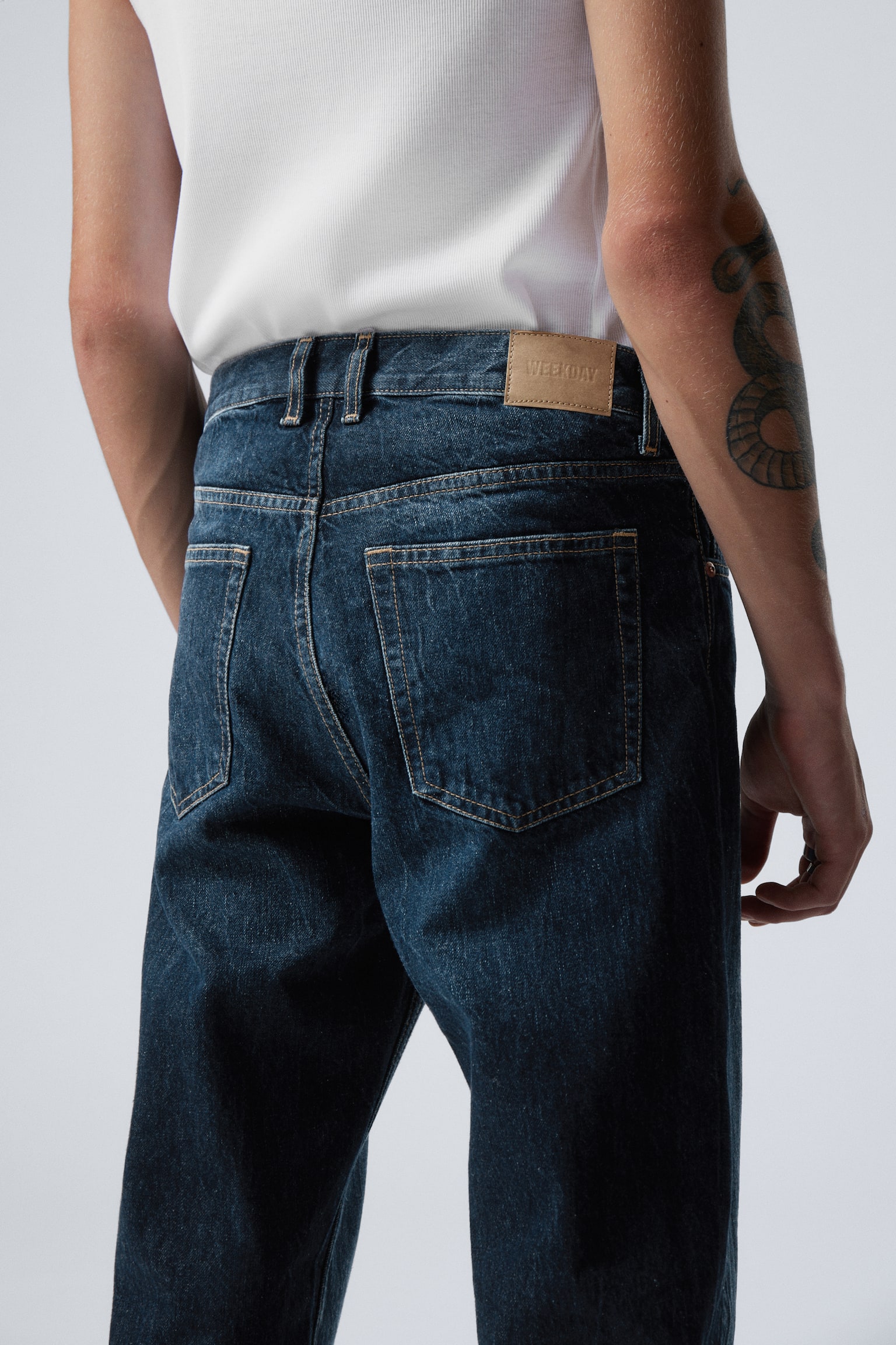 Barrel Relaxed Taperd Leg Jeans - Compact Blue - Dark Blue/Tuned Black - Black/90s Blue - Medium Blue - 7