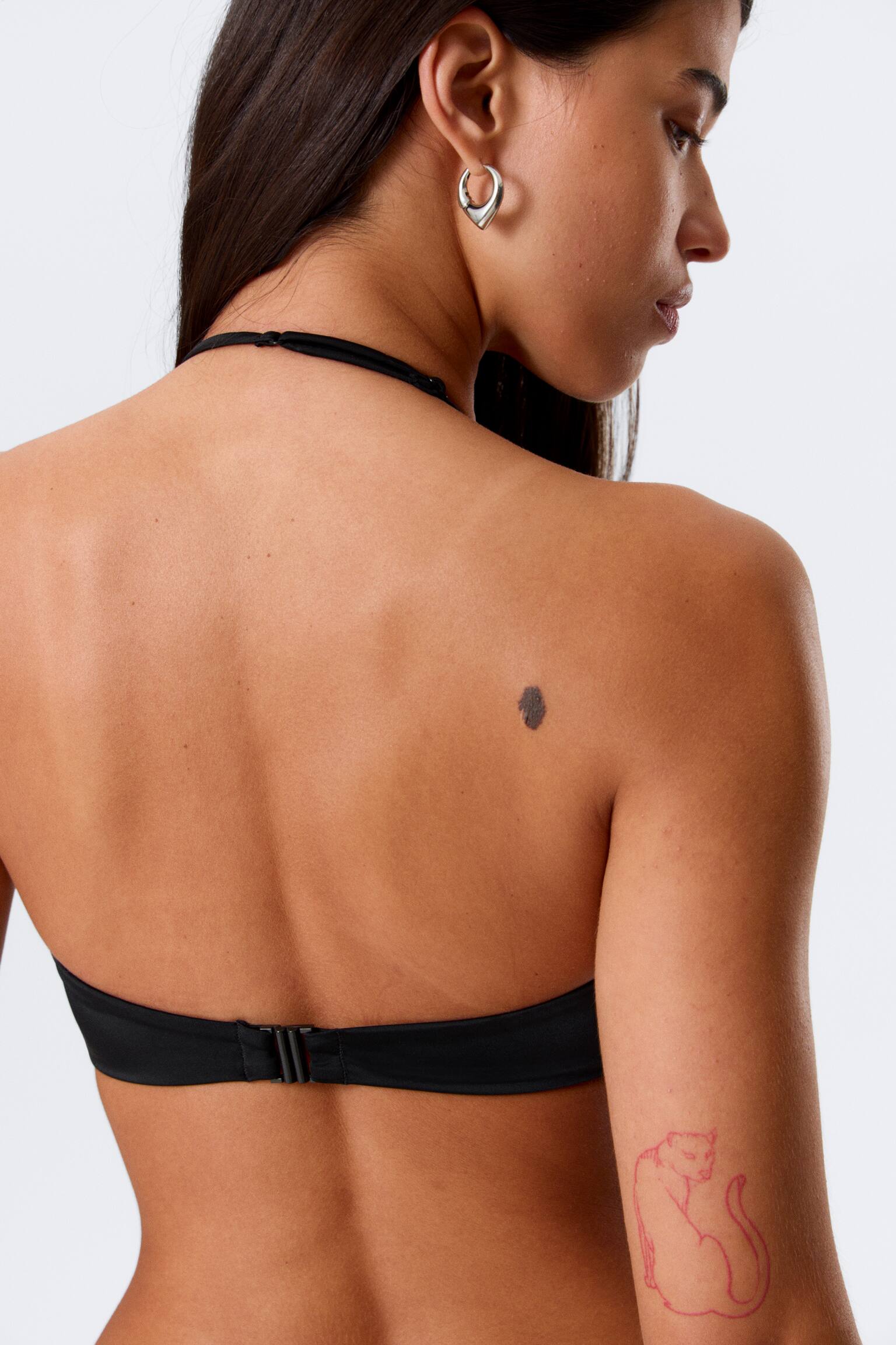 Minimalistisk halter-bikinitopp - Svart/Mörkbrun/Mörkgrön - 1