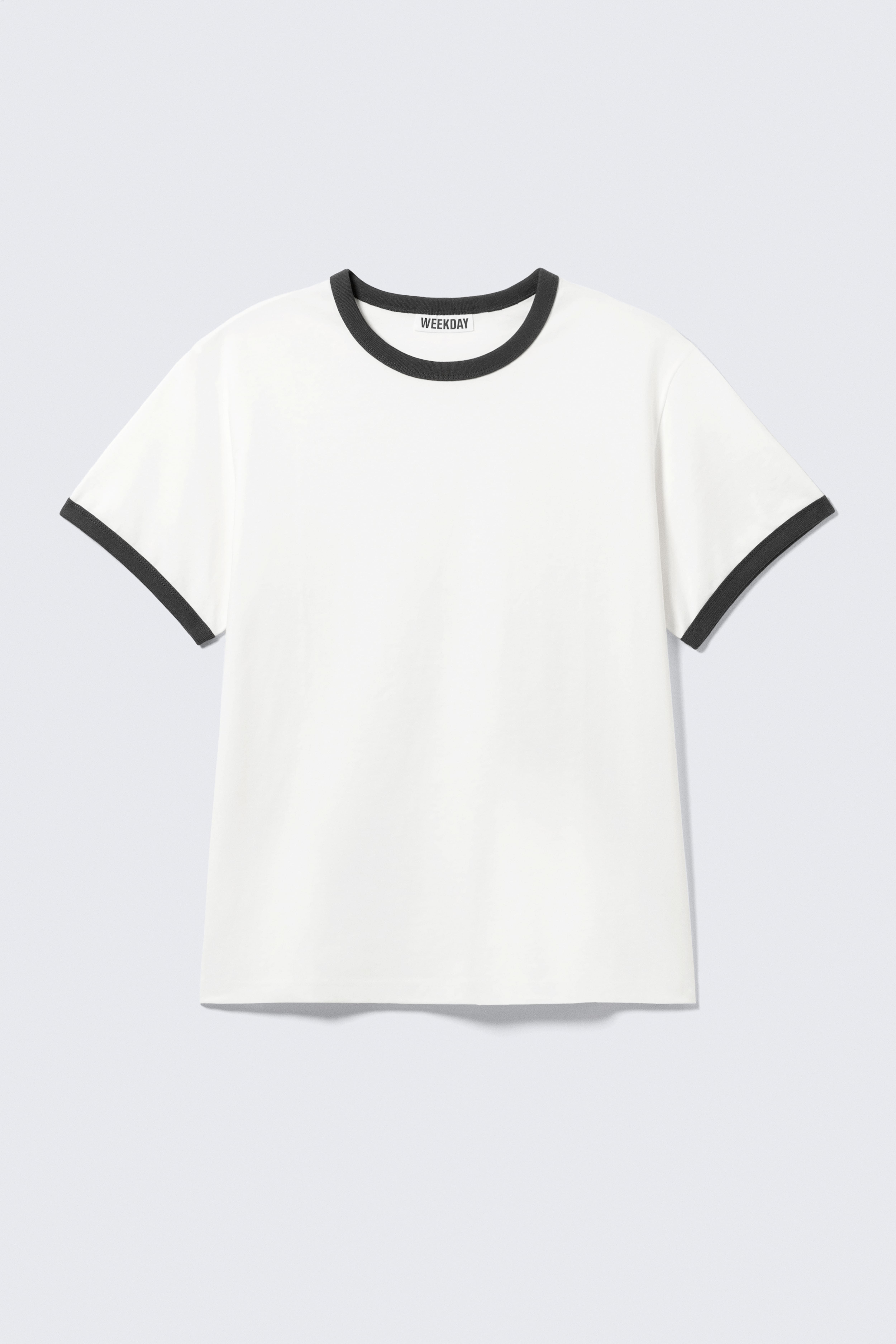 Kortärmad T-shirt i bomull med kontrastkant - Vit - Svart kantband/Mörkblå - Ljusblå