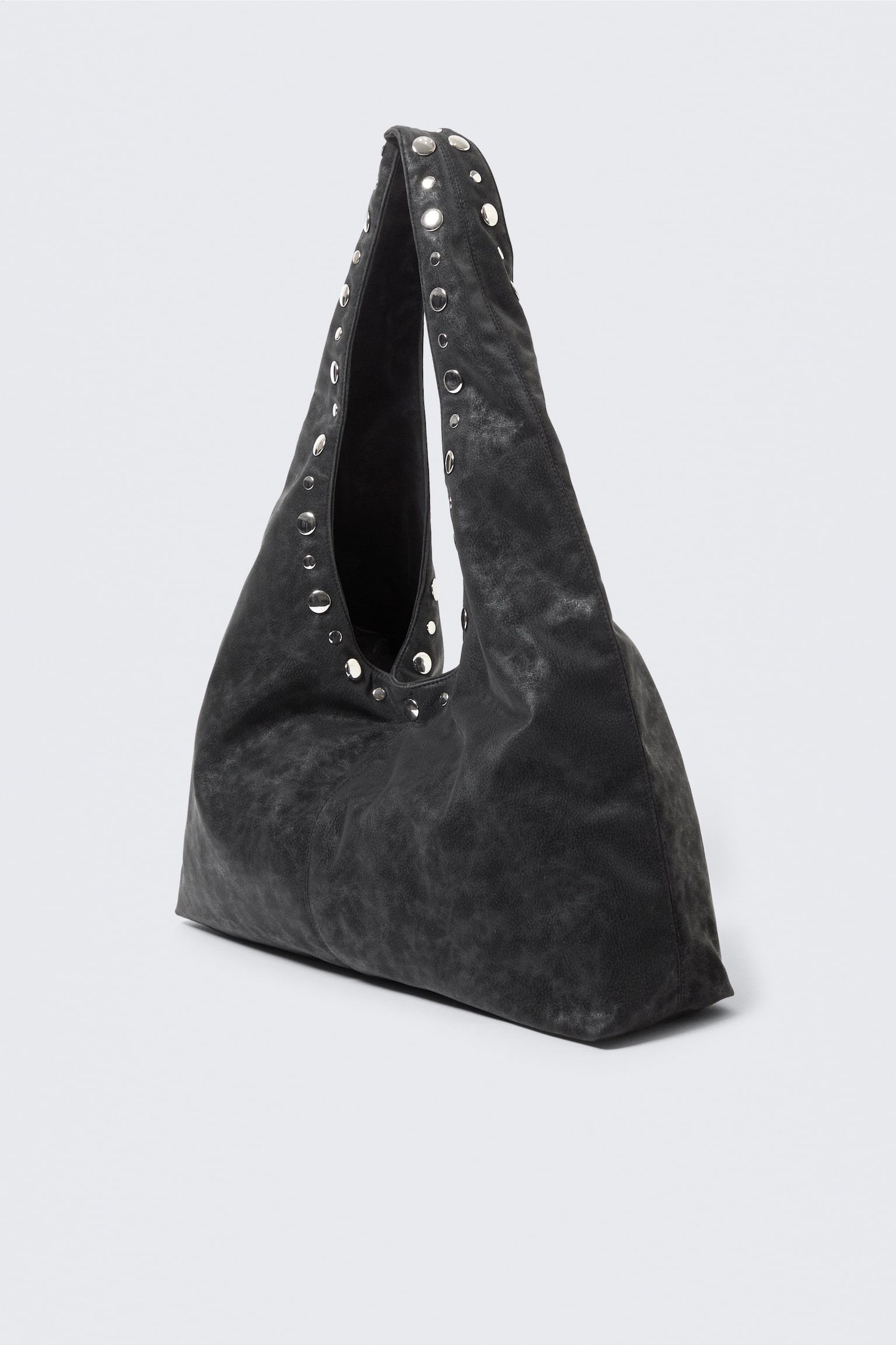 Lässige Schultertasche aus Kunstleder - Schwarz mit Nieten/Staubgrau - 4