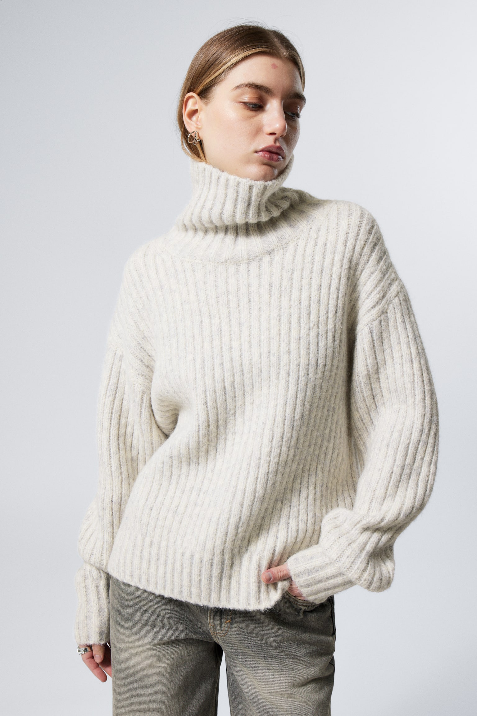 Loose Knitted Turtleneck Sweater - Light Grey Melange/Dark Mole Melange