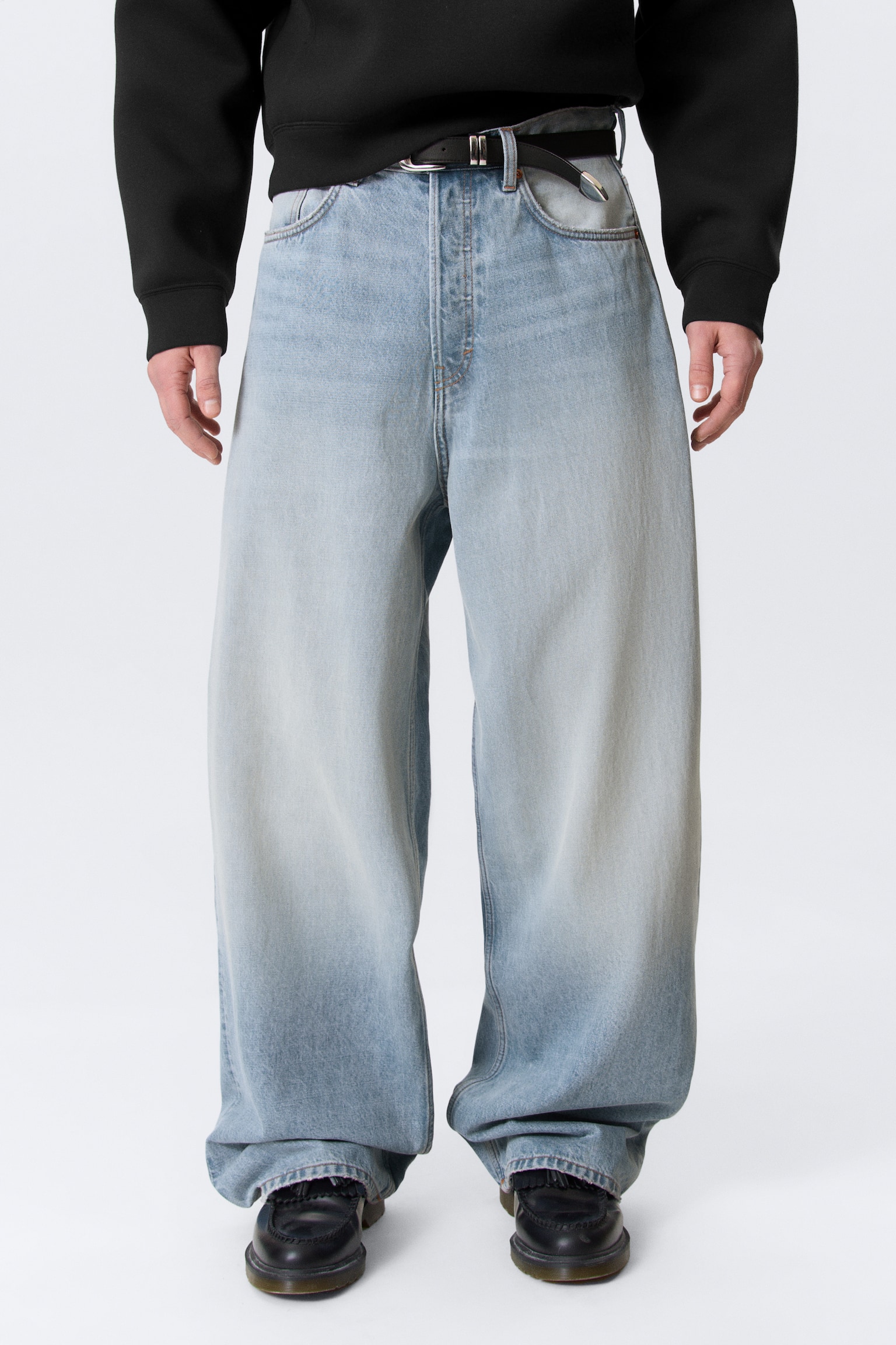 Astro Mid Rise Loose Baggy Leg Unisex Jeans - Kimberley Blue - Hellblau/Chelsea Black - Schwarz/Board Blue - Mittelblau/Arizona Blue - Mittelblau/Tuned Black - Schwarz/Blue Rinse - Dunkelblau/Blue Stream - Mittelblau/Black Rinse - Schwarz/Mine Grey - 4