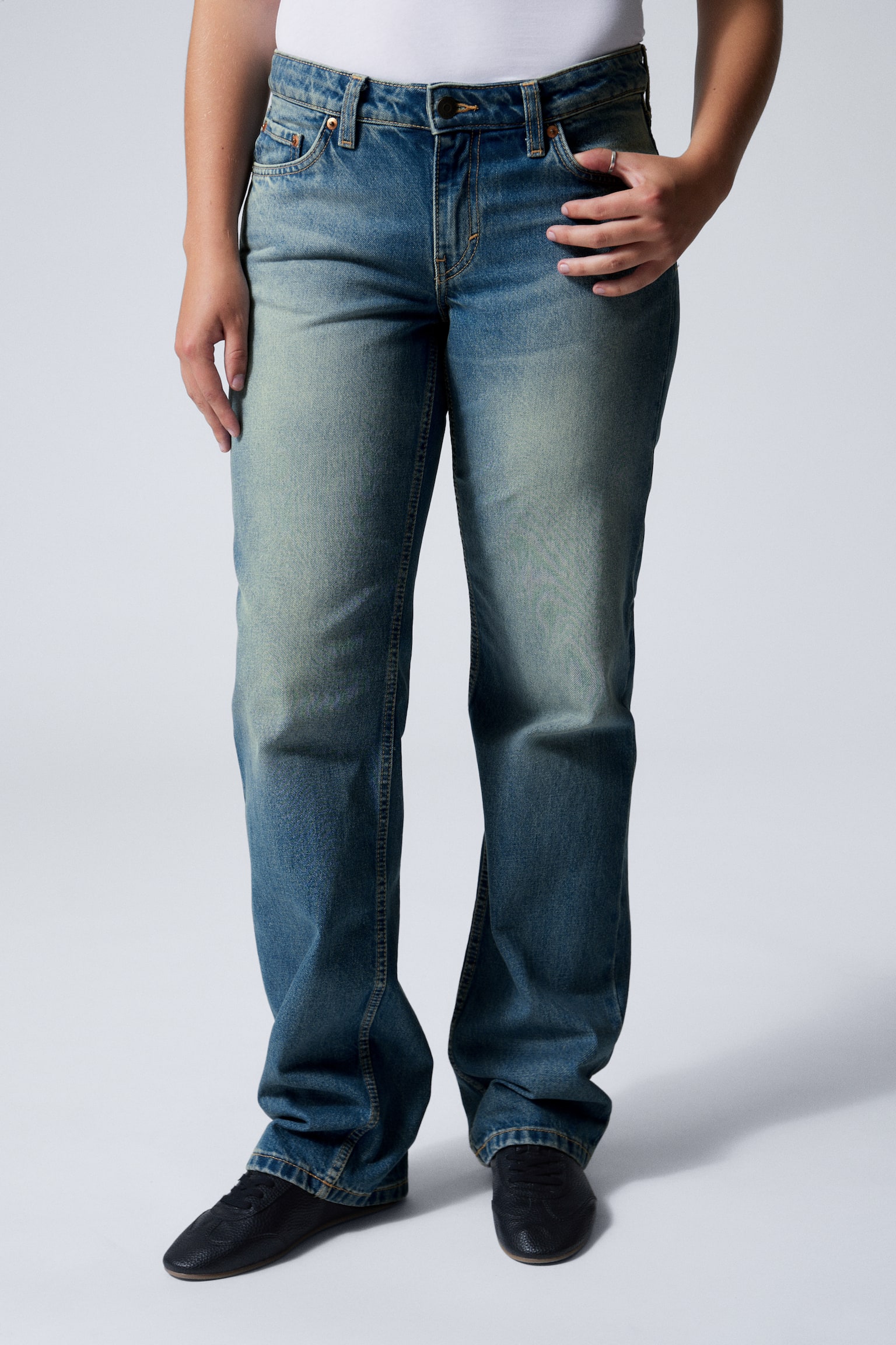 Arrow Low Rise Regular Straight Leg Jeans - Jackpot Blue - Medium Blue/Mine Grey - Medium Grey/Tuned Black - Black/Mine Blue - Medium Blue/Clay Grey - Grey/Aeon Blue - Light Blue/Misty Grey - Light Grey/Marsh Blue - Dark Blue/Seventeen Blue - Medium Blue - 3