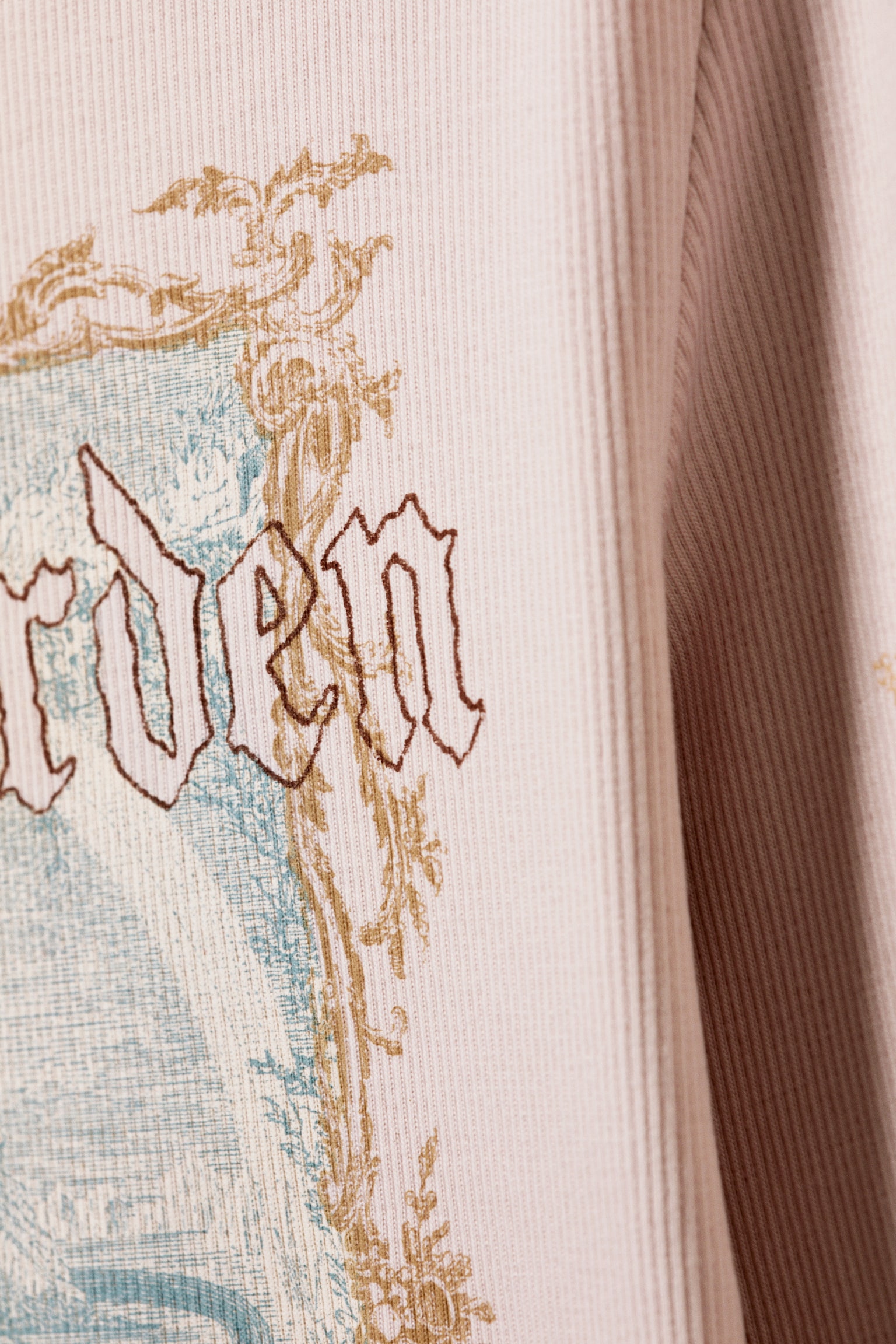 Nauwsluitende top met turtleneck - Light Pink - The Garden/Bruin - 4