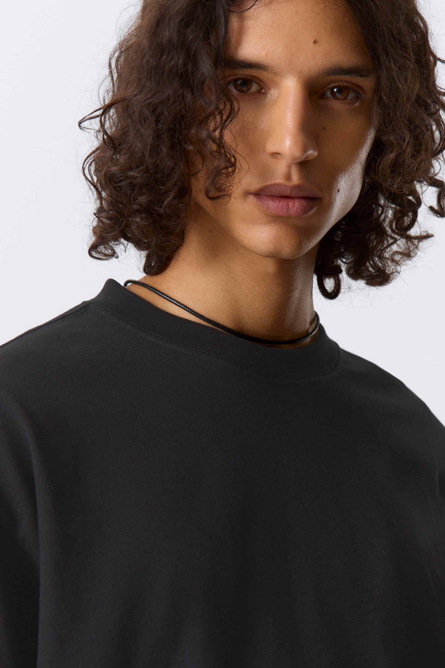 Ruimvallend boxy T-shirt met lange mouwen - Zwart/Wit/White & Navy Stripes/Donkerbruin/Blauw met wassing/Gestreept donkerbruin/Donkergroen/Zachtgrijs/Blauw met wassing - 5