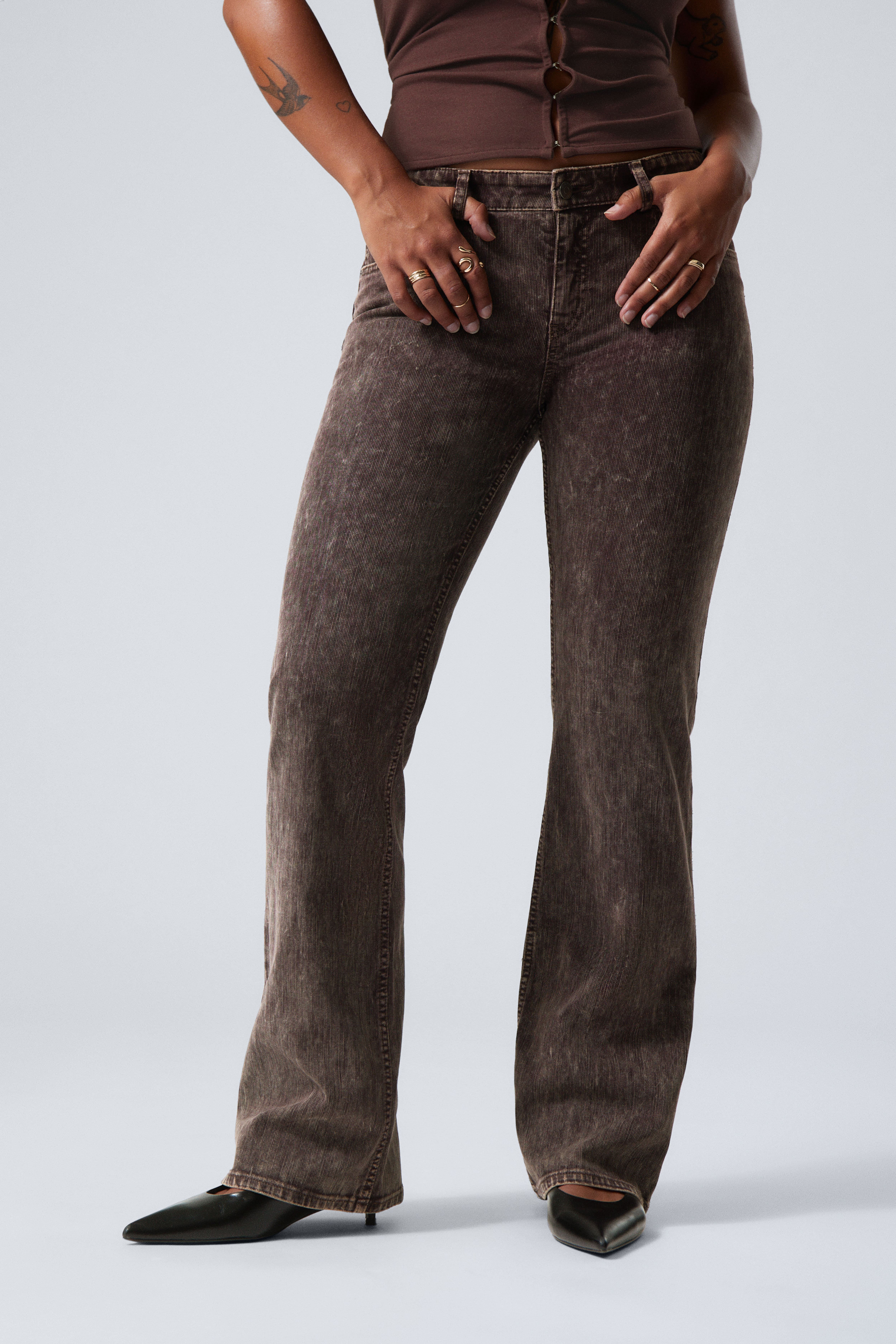 HM Baumwoll-Hose mit Bootcut und niedriger Taille