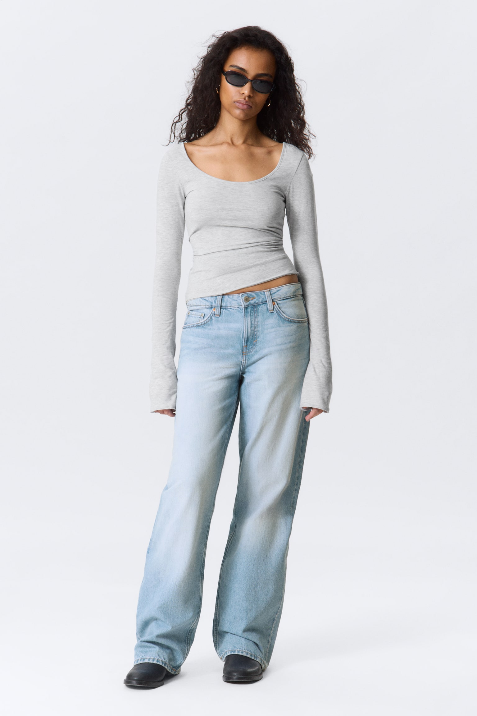 Top slim fit a girocollo a maniche lunghe - Grigio mélange/Giallo chiaro/Bianco/Beige a righe/Nero/Rosa pallido/Righe marroni/Marrone/A righe/Giallo chiaro - A pois/Righe bianche e nere - 6