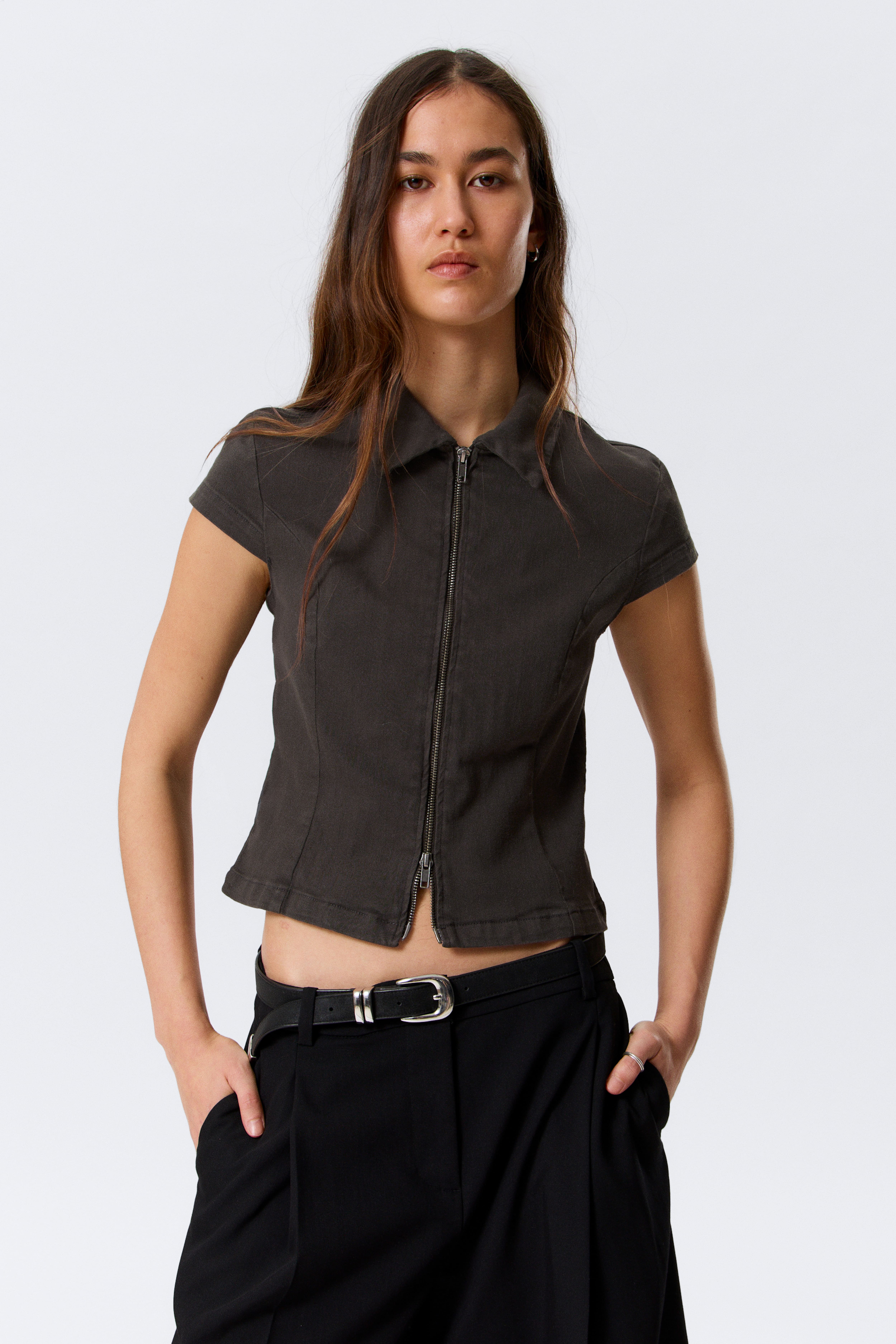 Top a zip e maniche corte - Grigio scuro/Beige/Nero a righe/Grigio scuro mélange/Nero