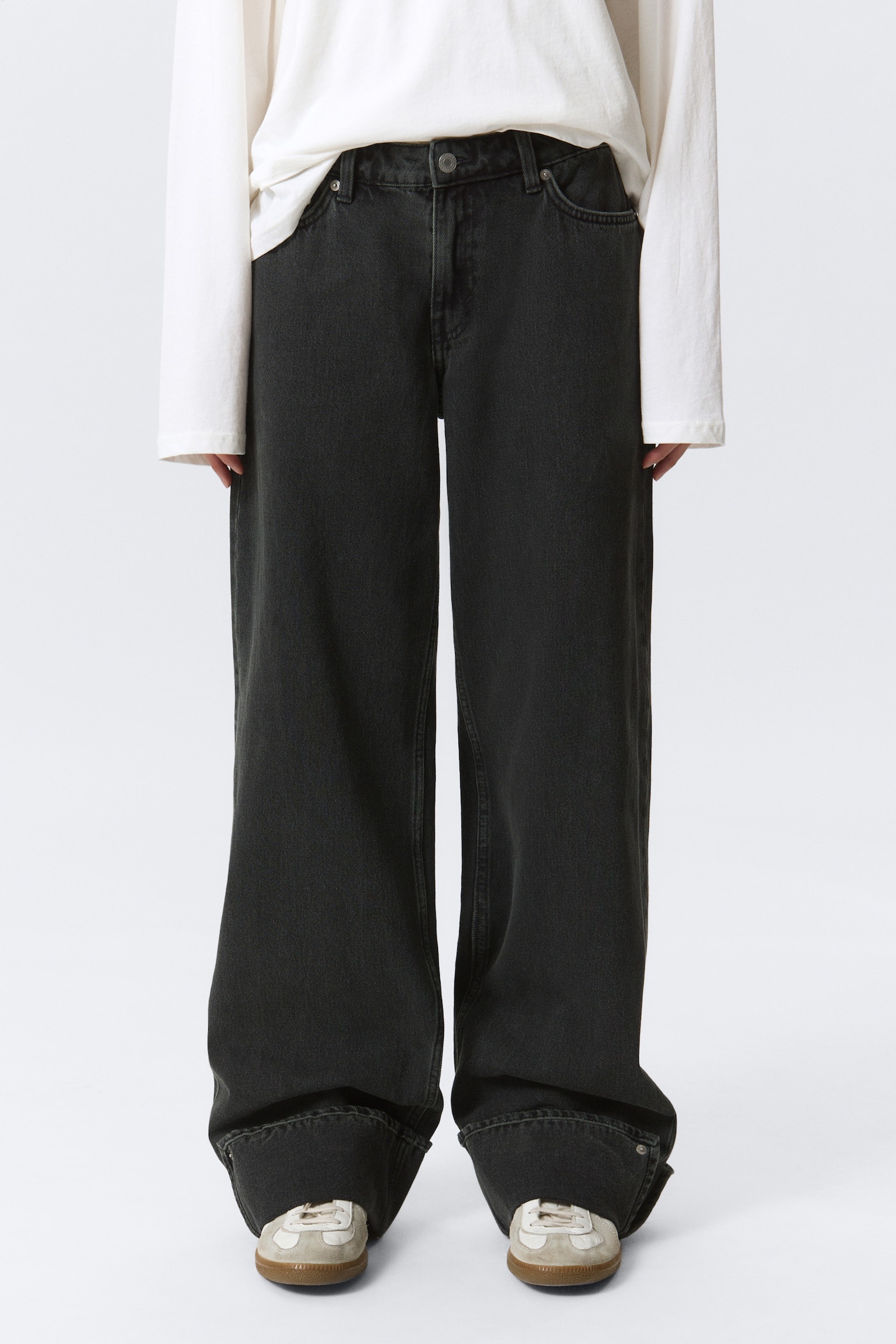 Ample Low Waist Loose Wide Leg Jeans - Elegie Black - Schwarz - 3