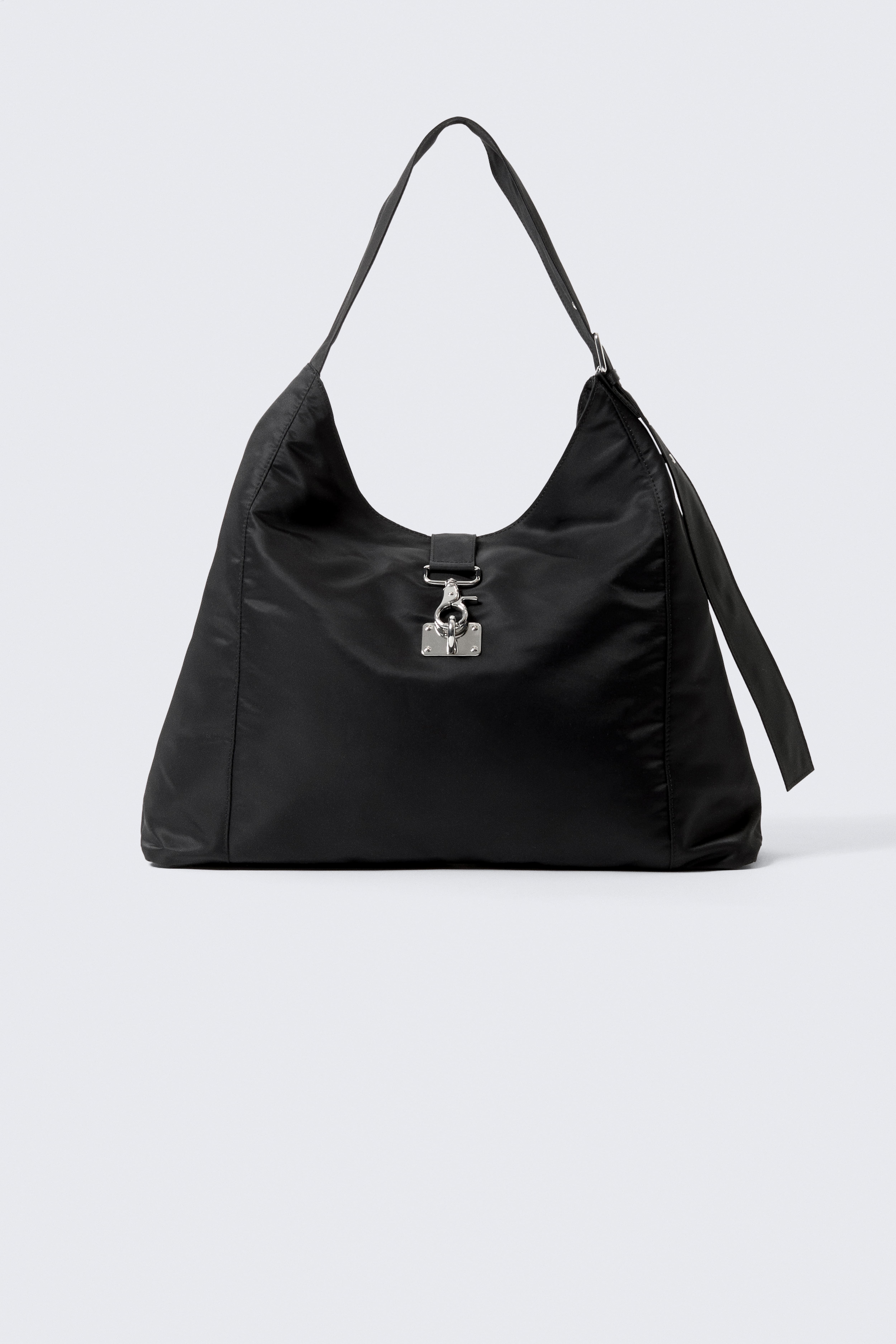 Mittelgroße Schultertasche mit Hakenverschluss - Schwarz
