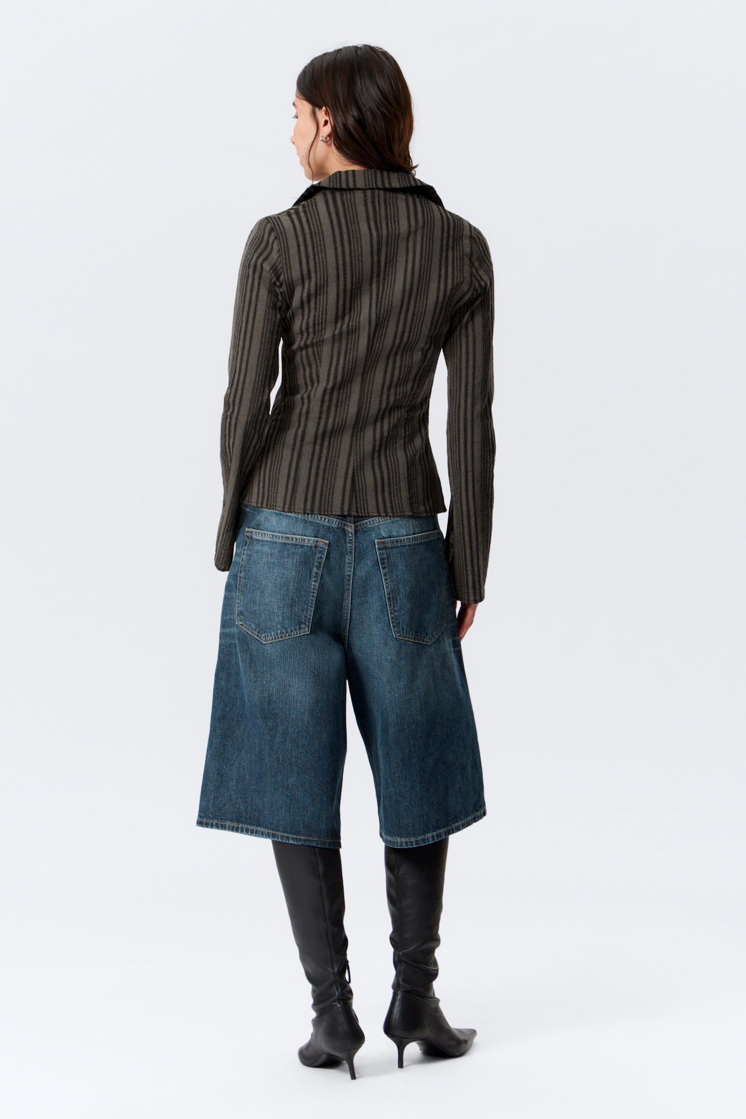 Přiléhavá texturovaná halenka - Pruhovaná tmavě šedá/Světle béžová - 6