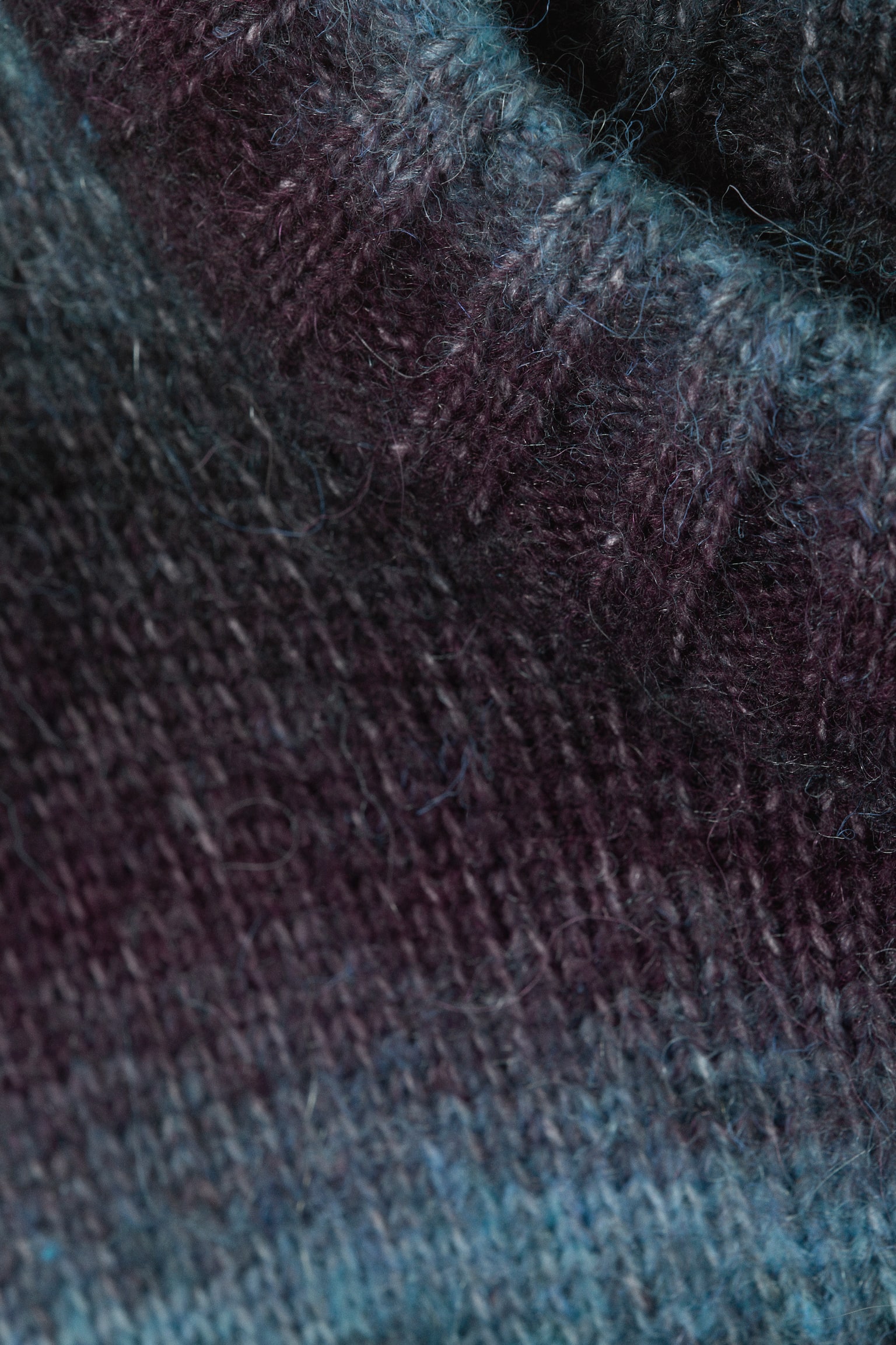 Locker sitzender Strickpullover - Gestreiftes Türkis/Rosa gestreift - 3