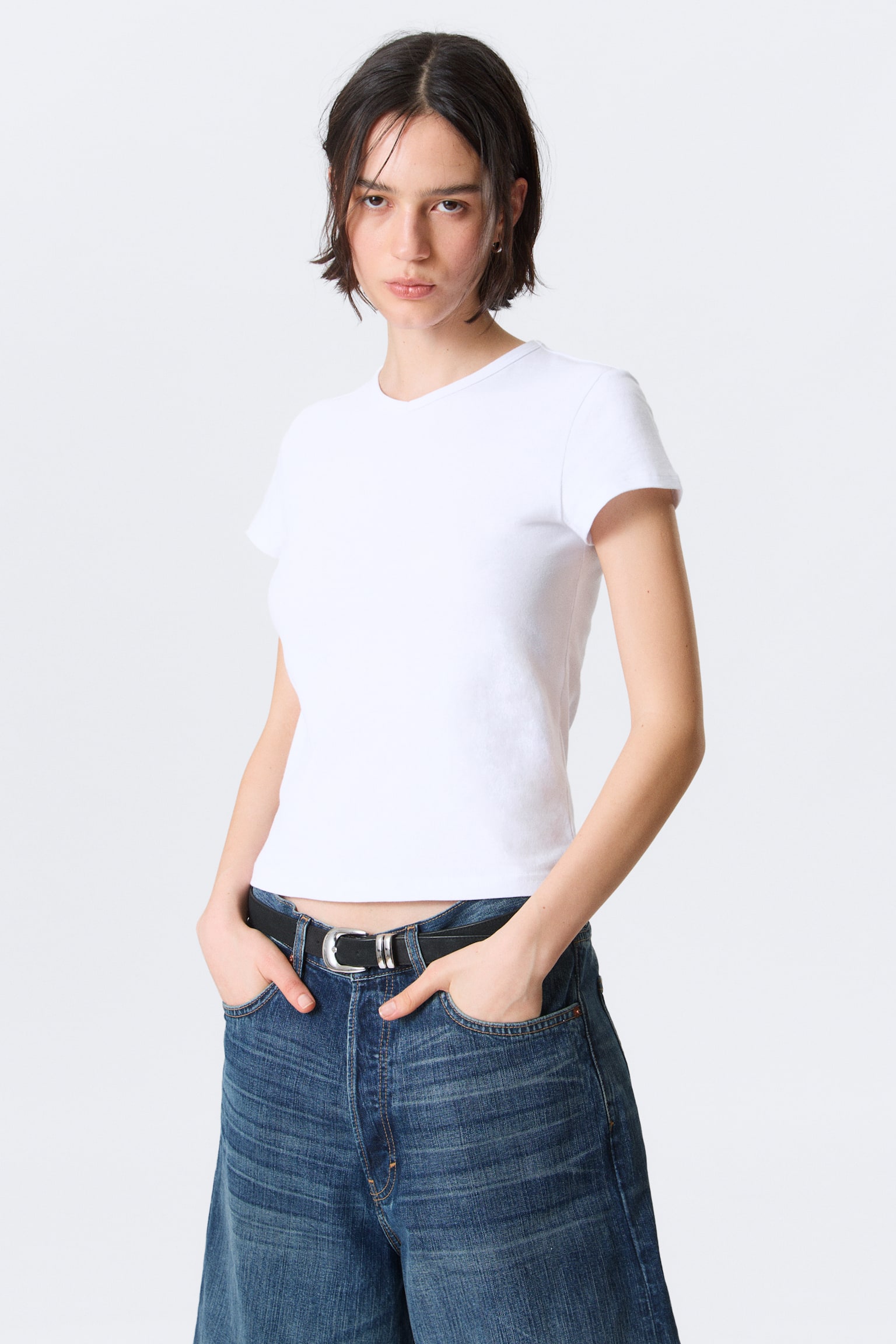 T-shirt slim V-neck a maniche corte - Bianco/Nero - 2
