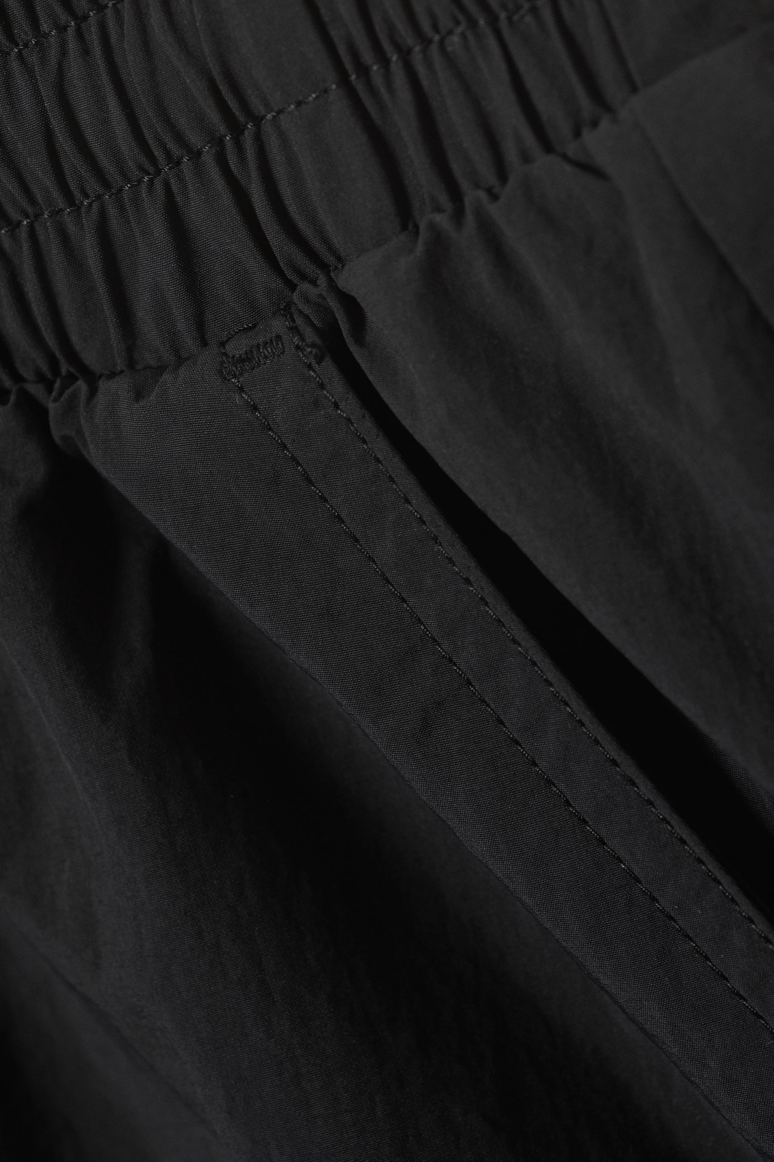 Nylonowe spodnie Loose Baggy Leg Mid Rise - Czarny - 4