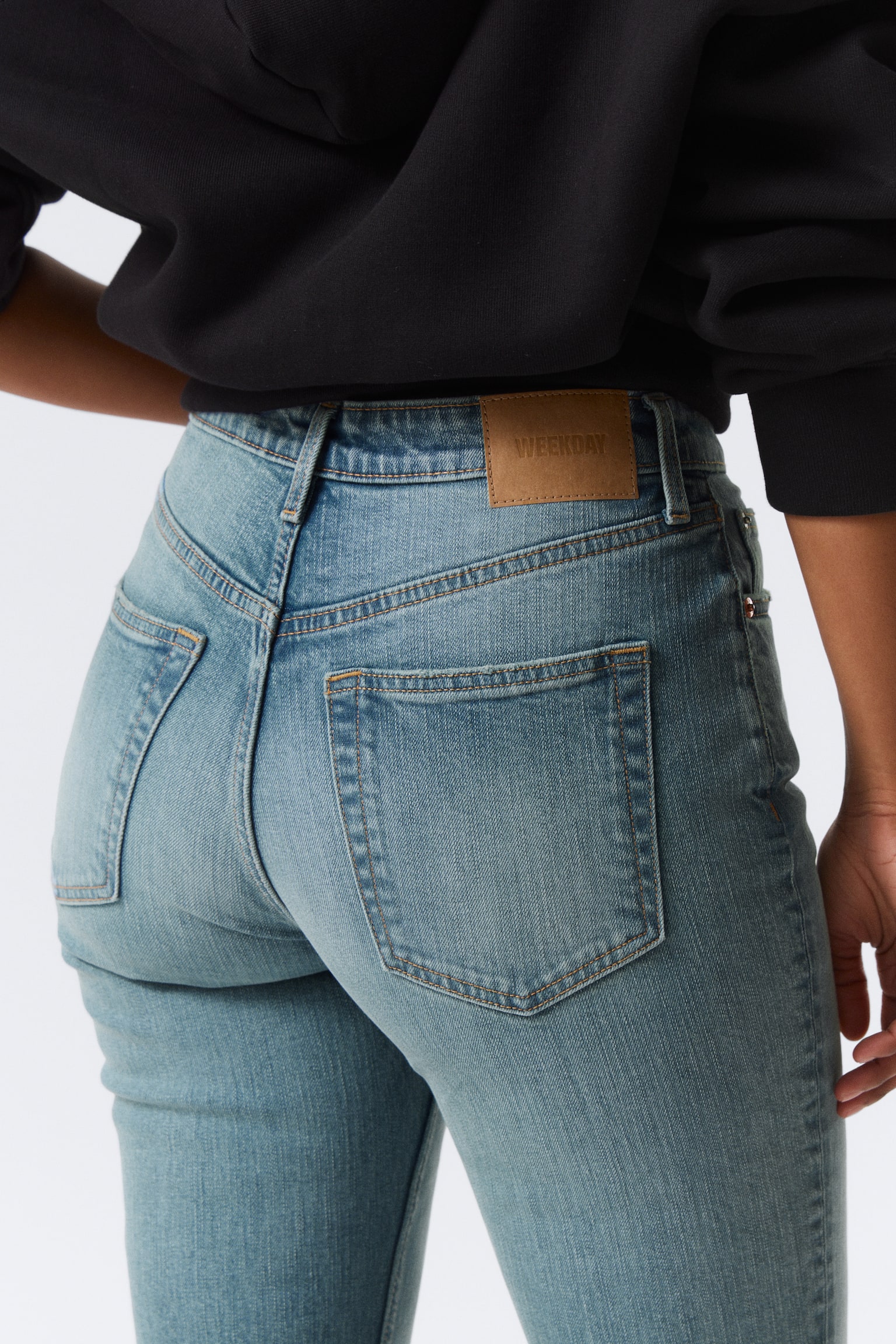 Vega Curve High Waisted Slim Leg Jeans - Blue Horses - Mittelblau/Blue Hymn - Mittelblau - 7