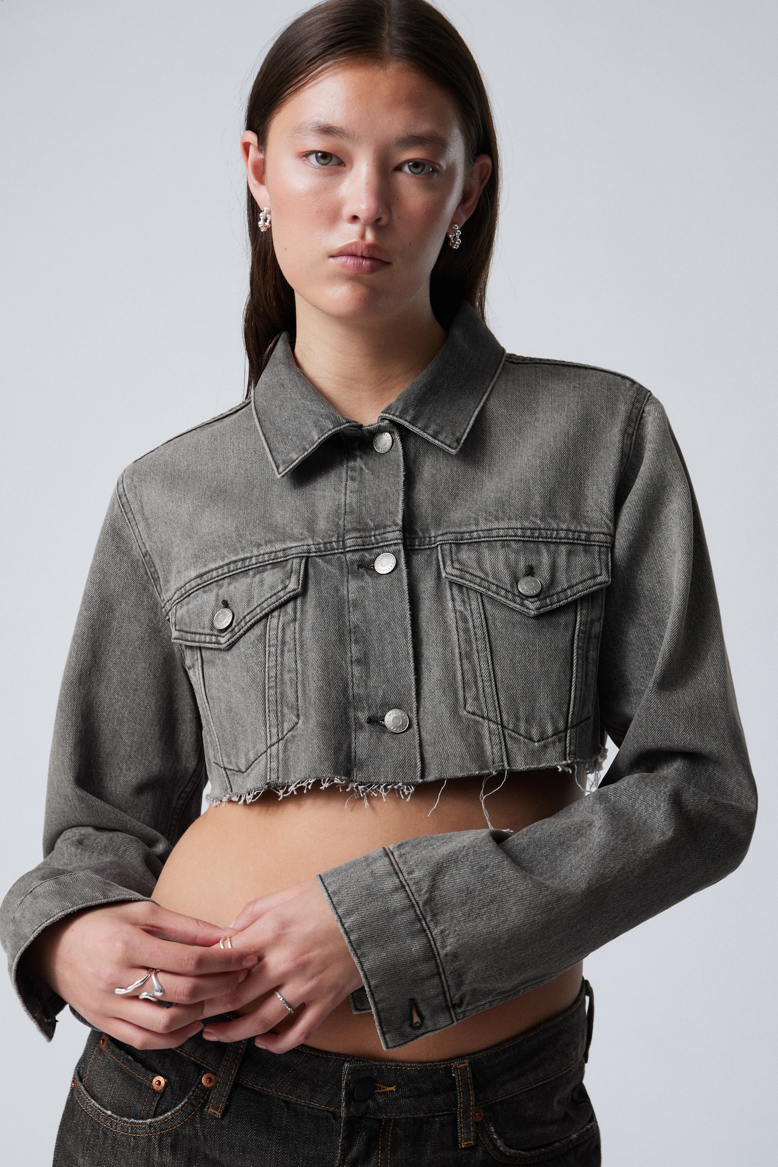 Cropped Denim Trucker Jacket - Black Grumble - 5