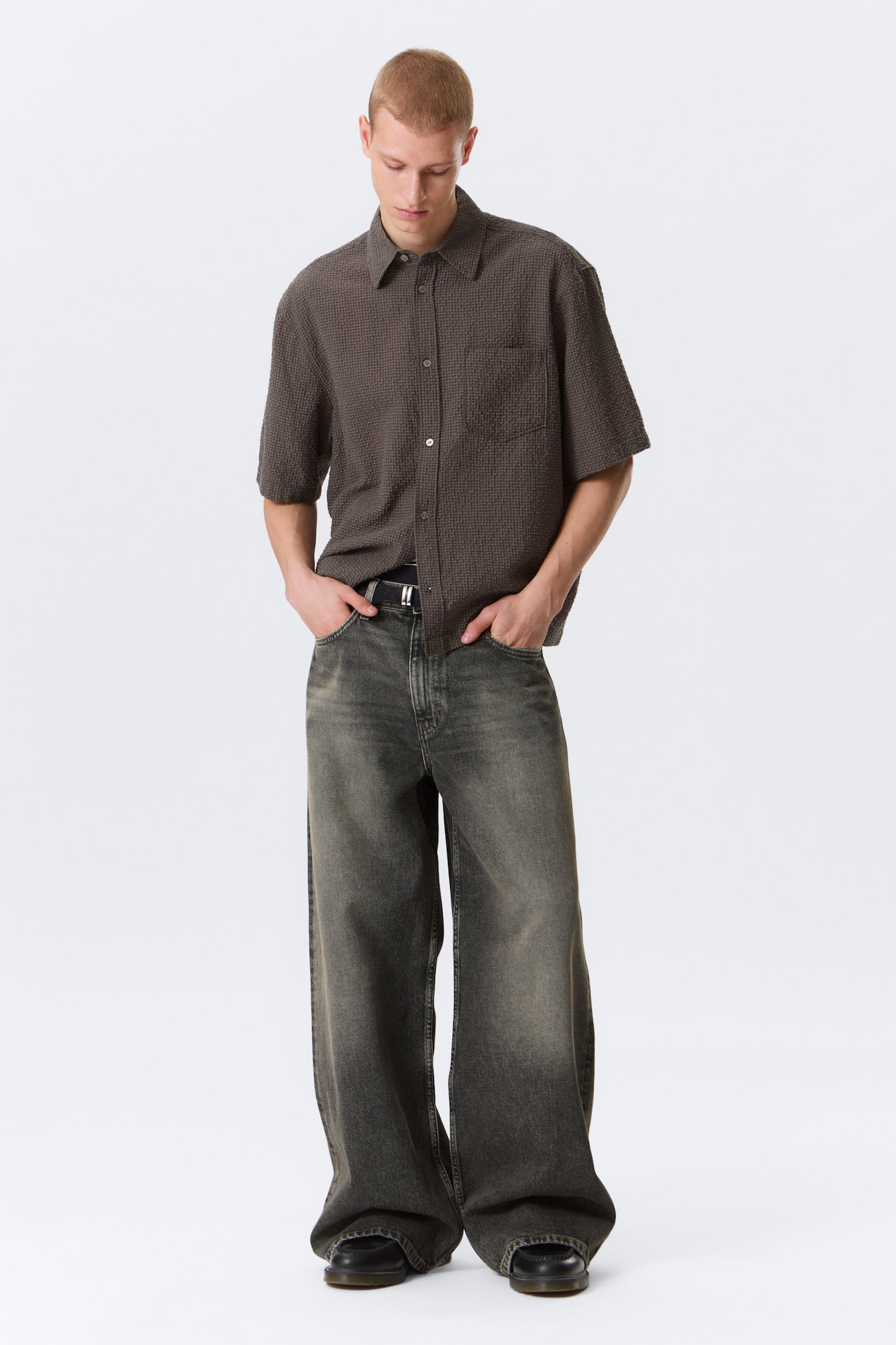 Košeľa s krátkym rukávom v uvoľnenom strihu z bavlny - Kockovaná hnedá/Modro-biele pruhy - 5