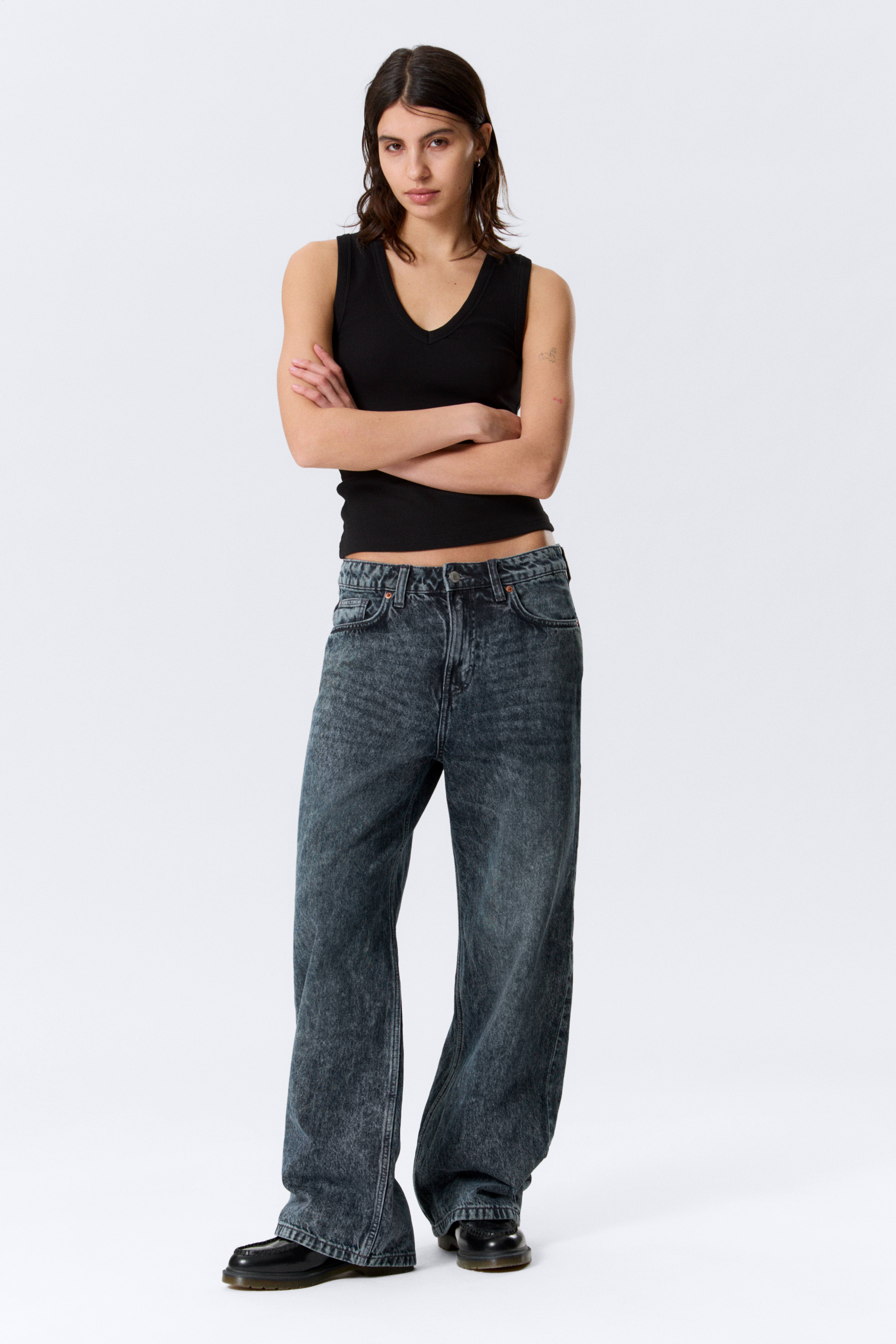 Jeans Missy loose a vita bassa con straight leg - Pandora Blue - Blu scuro/Lavaggio blu – Blu scuro/Dusky Black - Nero/Nero deciso – Nero/Hymn - Blu medio/Notus Blue - Azzurro/Mountain Blue - Blu medio