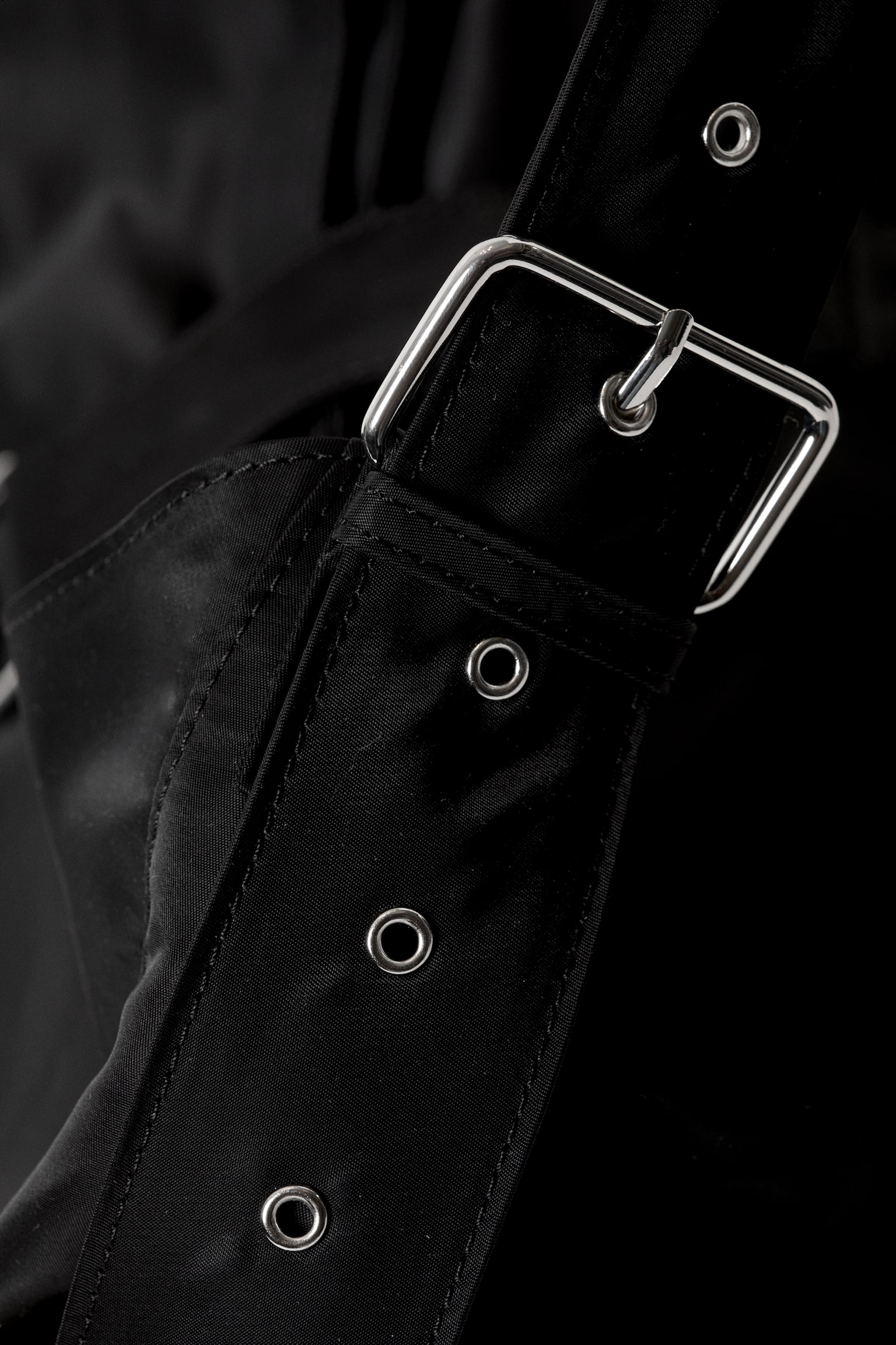 Střední ležérní ramenní taška s klipem - Černá - 3