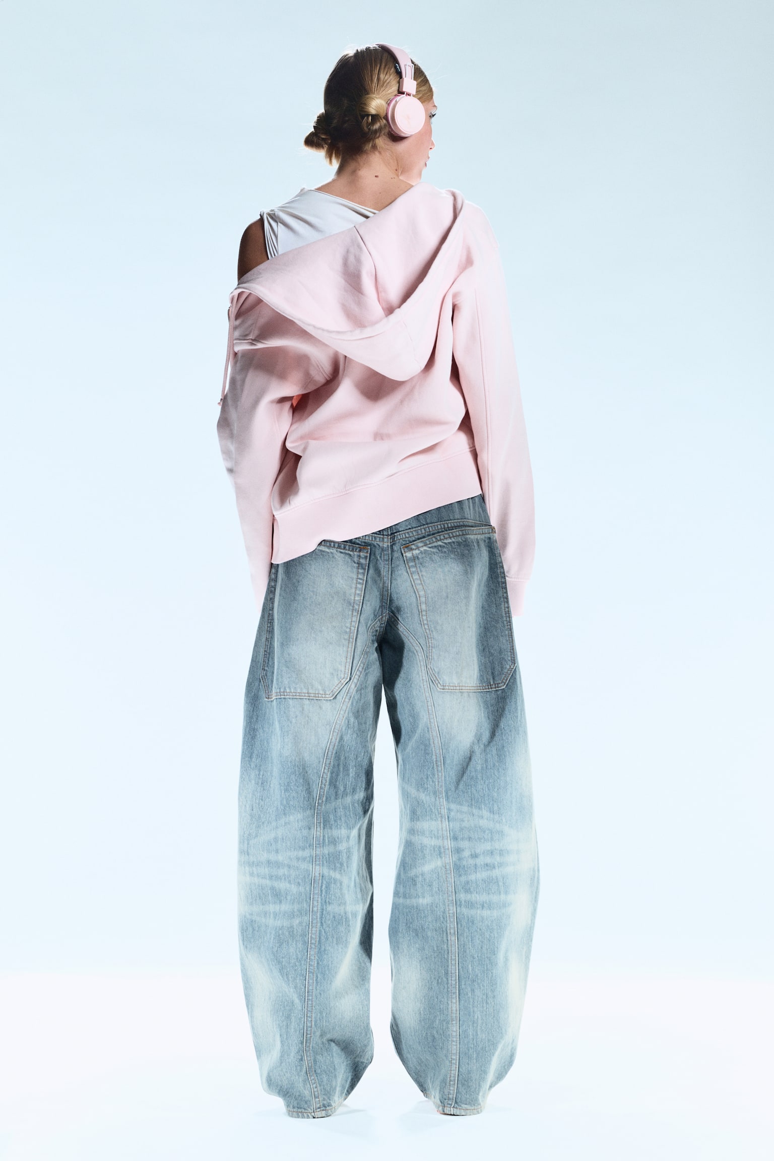 Dunno Unisex Low Rise Loose Barrel Leg Jeans - Cloudy Blue - Mittelblau/Black Rinse - Schwarz/02 Blue - Mittelblau - 7