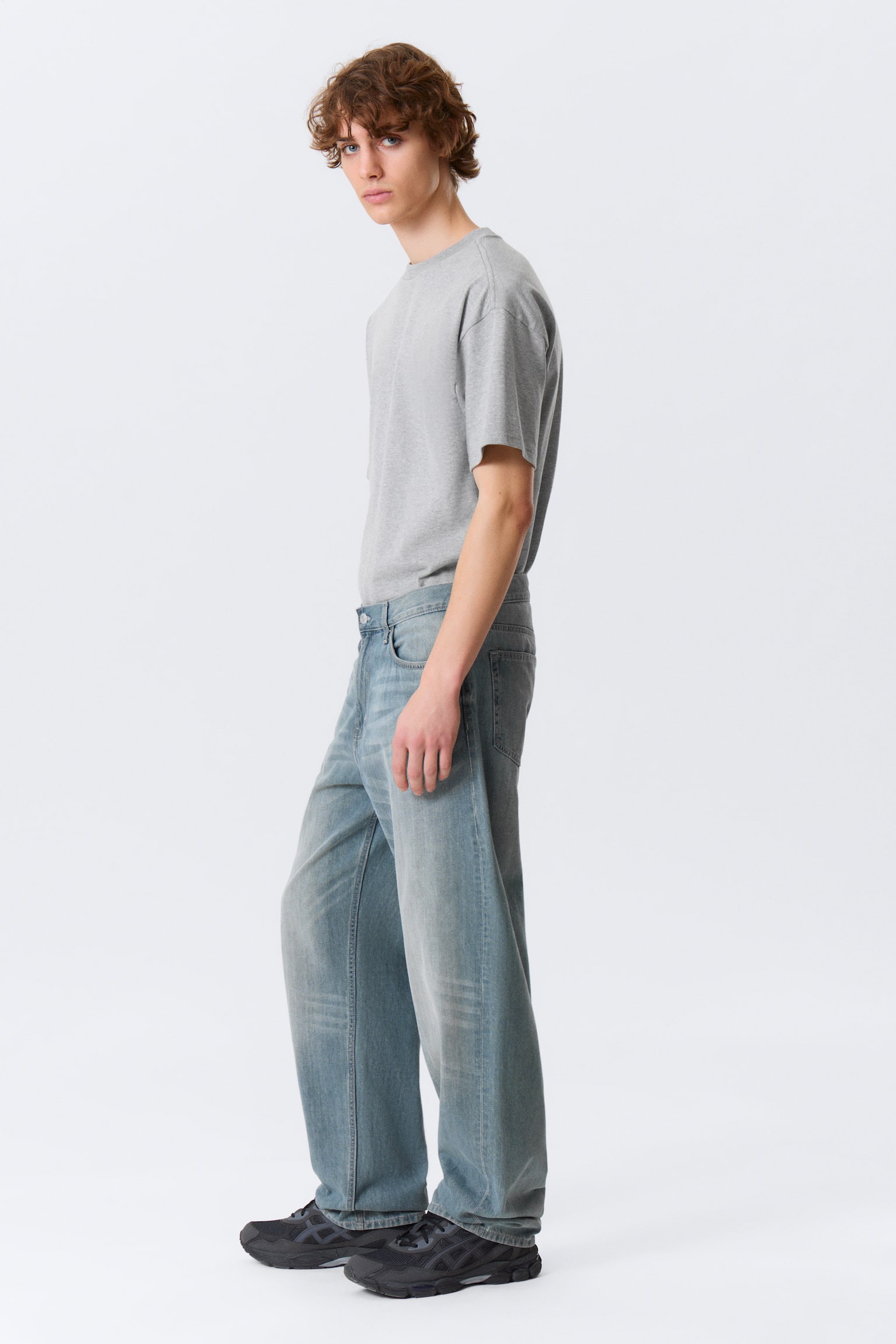 Galaxy дънки с права кройка и средна талия, унисекс - Gloria синьо - средно синьо/Синьо изплакване - тъмносиньо/Redondo Black - Черно/Светлосиньо/2000 синьо - средно синьо/Тъмносиньо - Тъмносиньо/Синьо второ - Синьо/Tuned Black - Black/90s Blue - Средно синьо/Canyon Grey - Medium Grey/Blue Fade - Medium Blue - 8