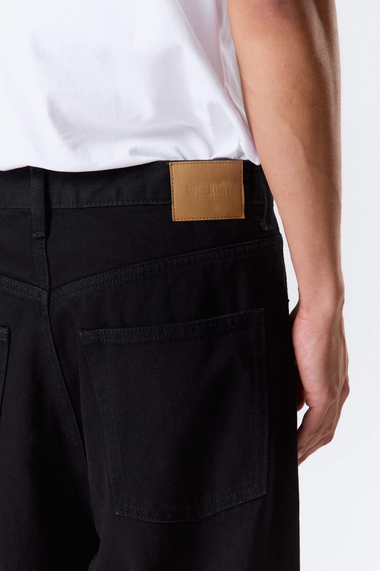 Astro Mid Rise Loose Baggy Leg Unisex Jeans - Black Rinse - Schwarz/Kimberley Blue - Hellblau/Blue Rinse - Dunkelblau/Chelsea Black - Schwarz/Blue Hymn - Mittelblau/Board Blue - Mittelblau/Blue Stream - Mittelblau/Tuned Black - Schwarz/Arizona Blue - Mittelblau/Minen-Grau - 6