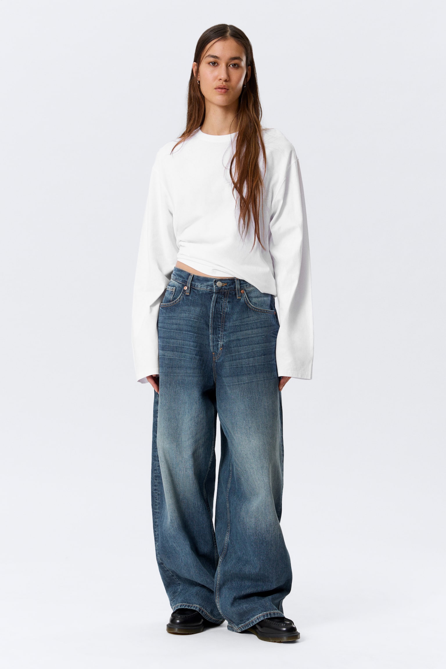 Astro Mid Waist Loose Baggy Leg Unisex Jeans - Blue Hymn - Mellanblå/Kimberley Blue - Ljusblå/Chelsea Black - Svart/Blue Rinse - Mörkblå/Tuned Black - Svart/Blue Stream - Mellanblå/Black Rinse - Svart/Board Blue - Mellanblå/Arizona Blue - Mellanblå/Mine Grey - Grå - 7