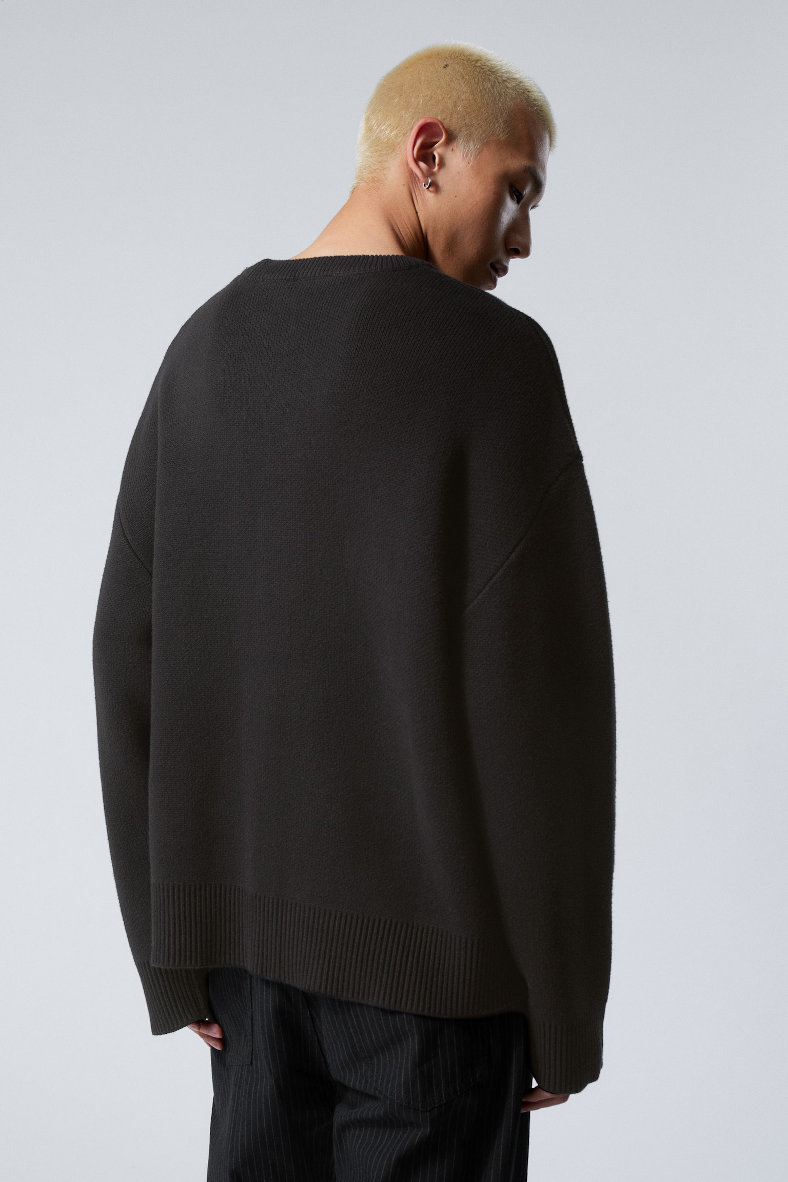 Cypher Oversized Sweater - Black - 5