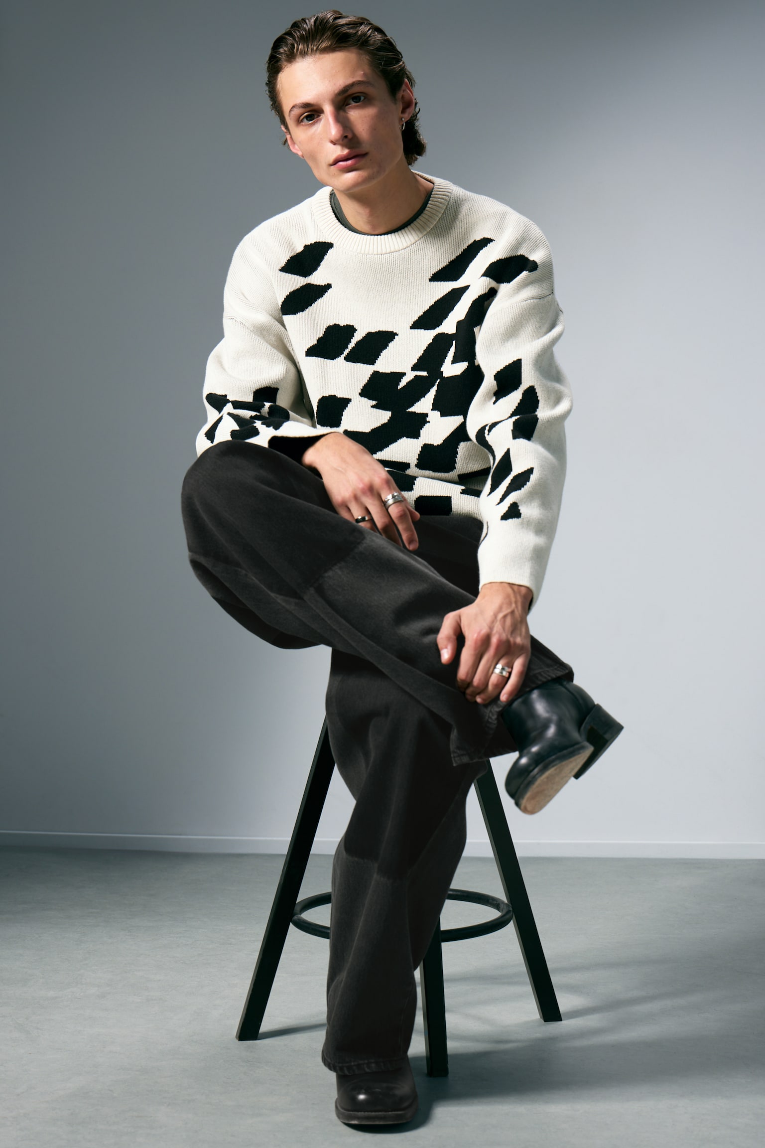 Boxy Jacquard-Pullover mit Grafikmuster - Dirty White - Kachelmuster - 1